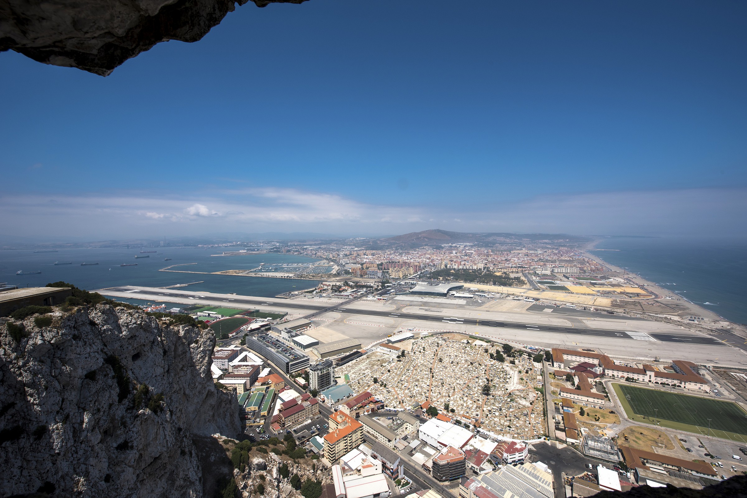 L'aereoporto più pericoloso al mondo - Gibilterra