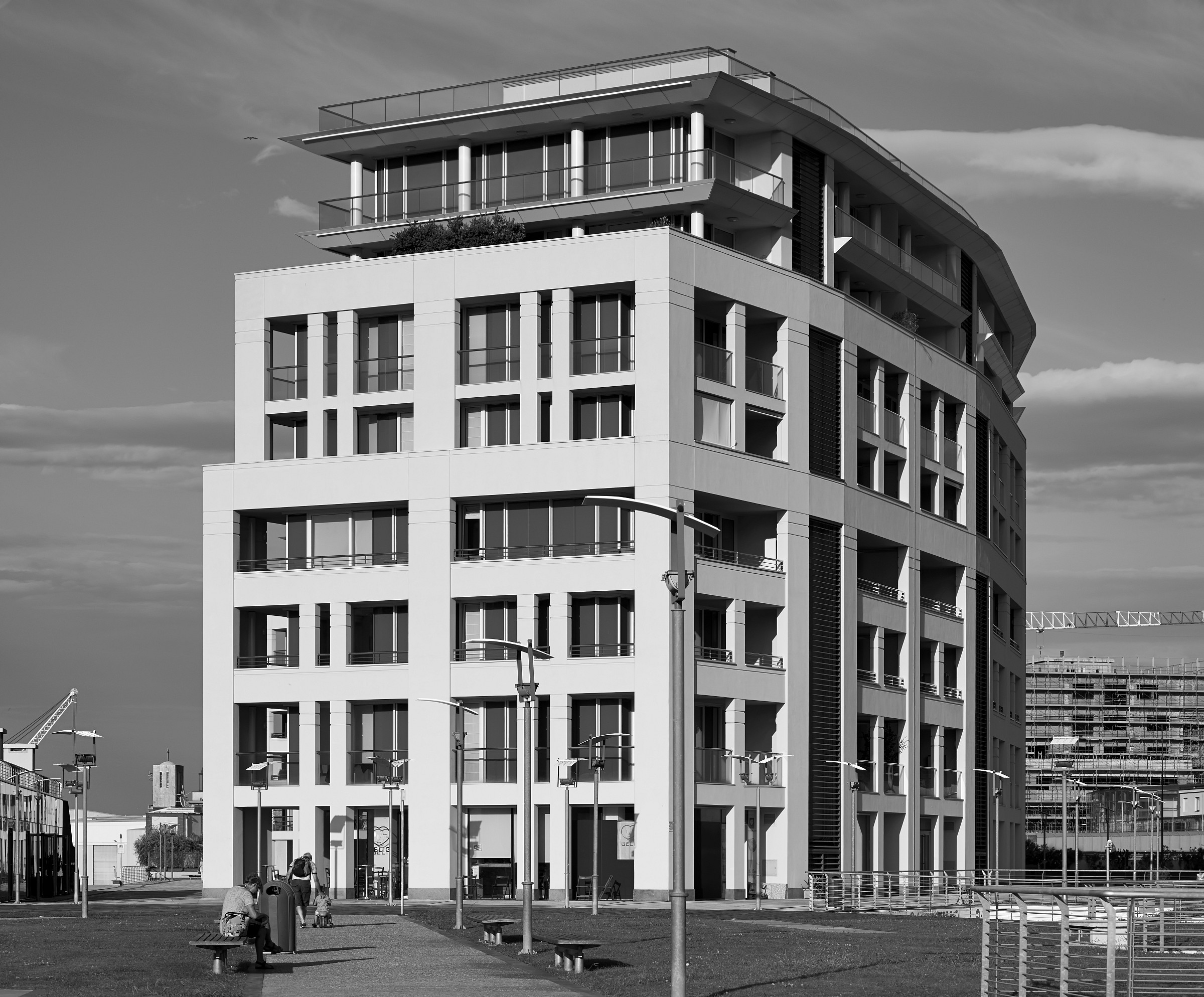 Complesso del Crescent a Savona - Sony A7r - 3 - B&W