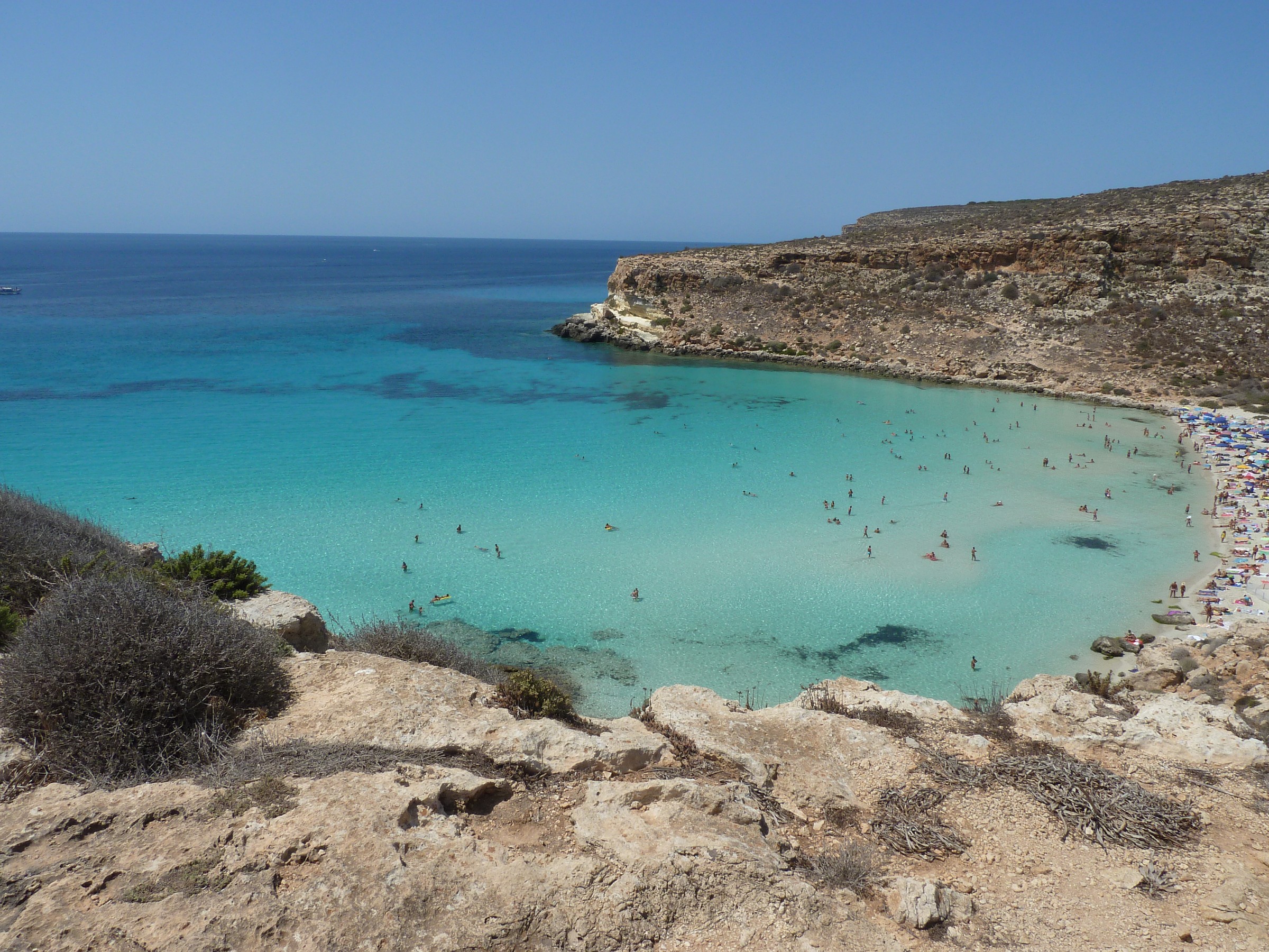 spiaggia dei conigli lampedusa