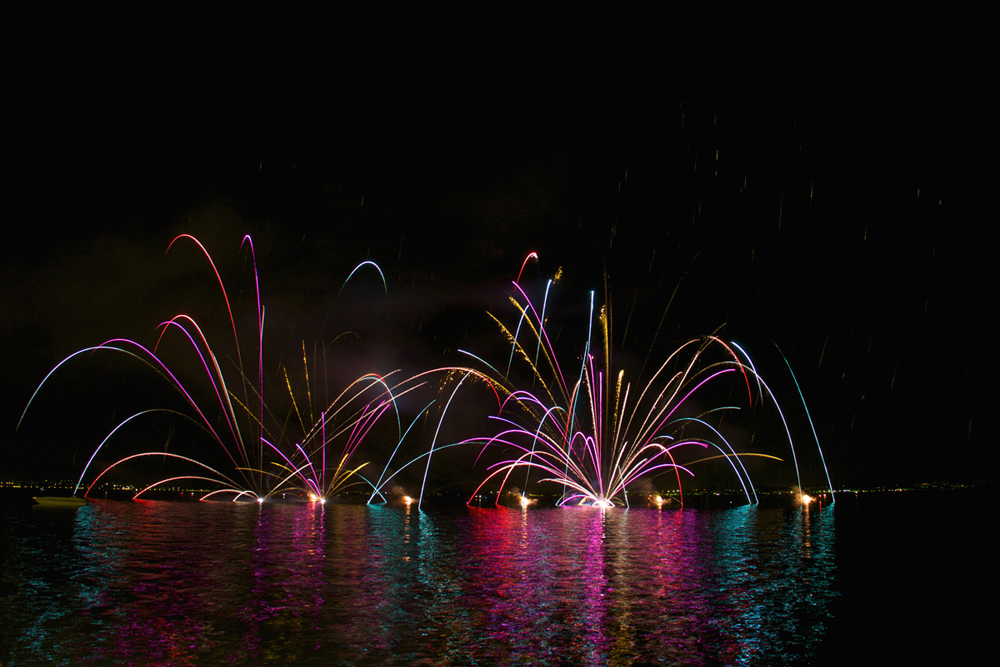 Fireworks on the water - Lazise (VR)