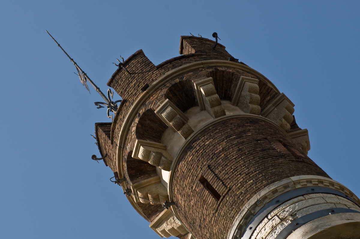 Makenzie Castle - Detail