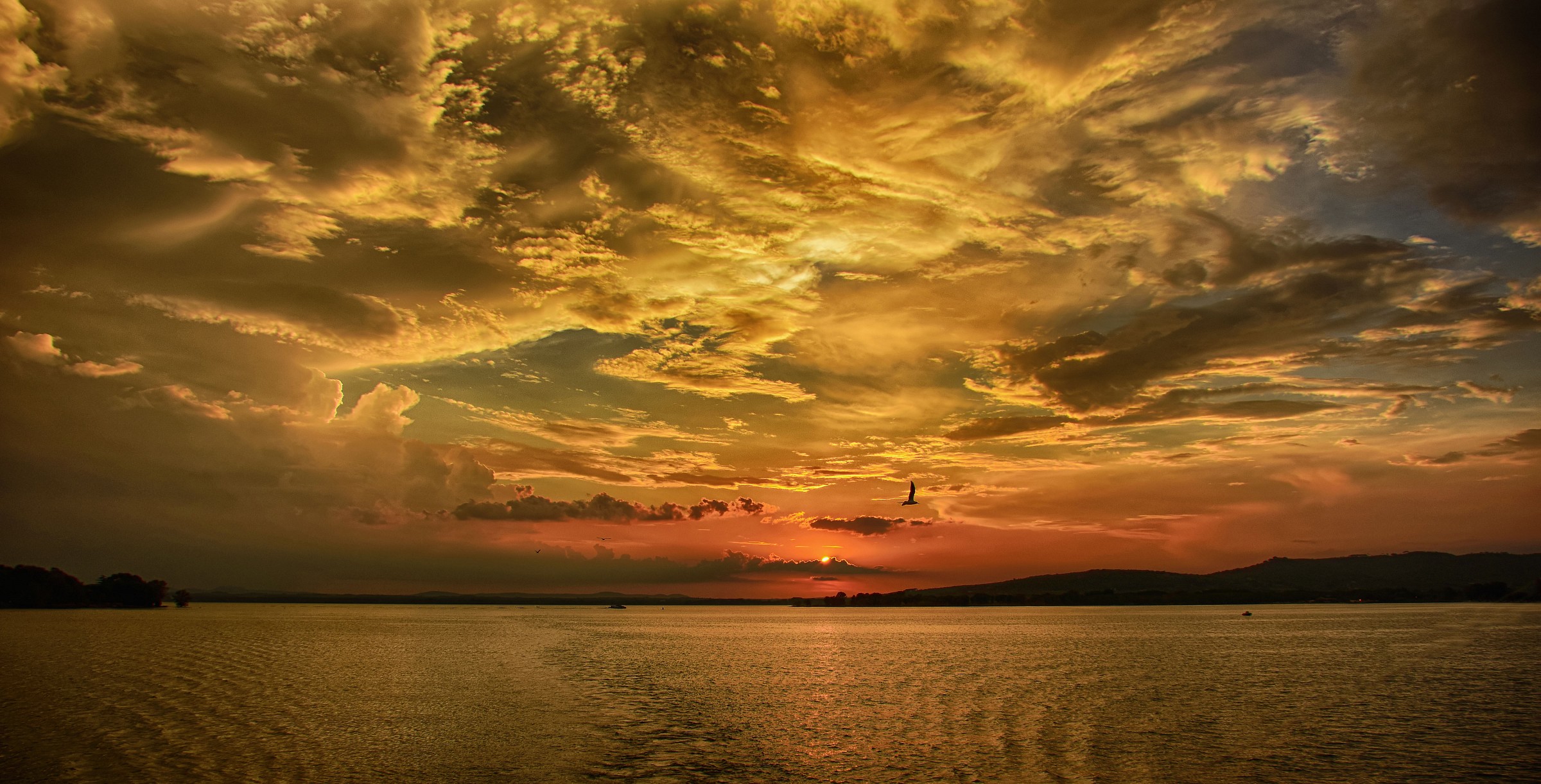 Tramonto sul Trasimeno