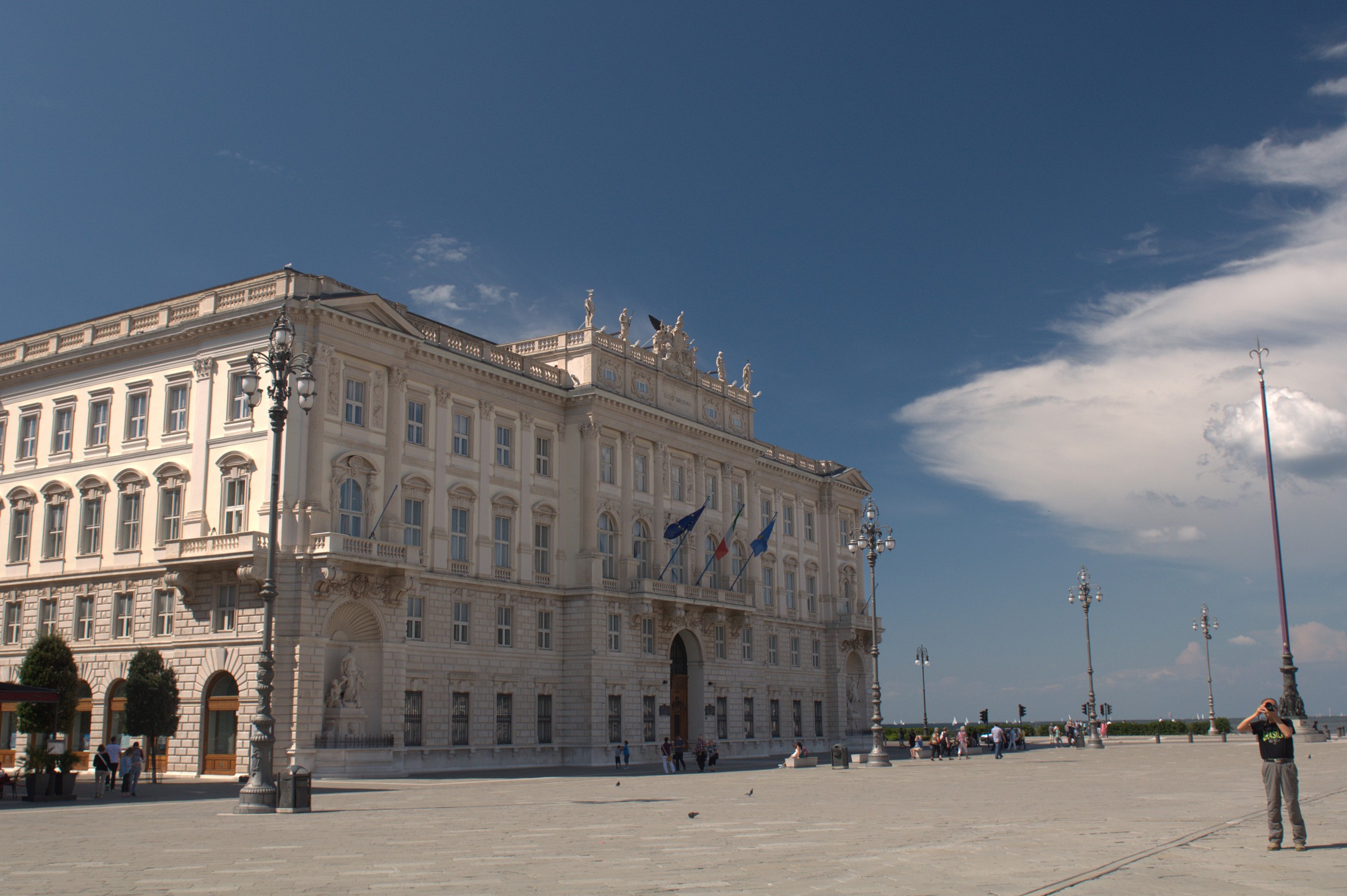 piazza Unità lato sinistro