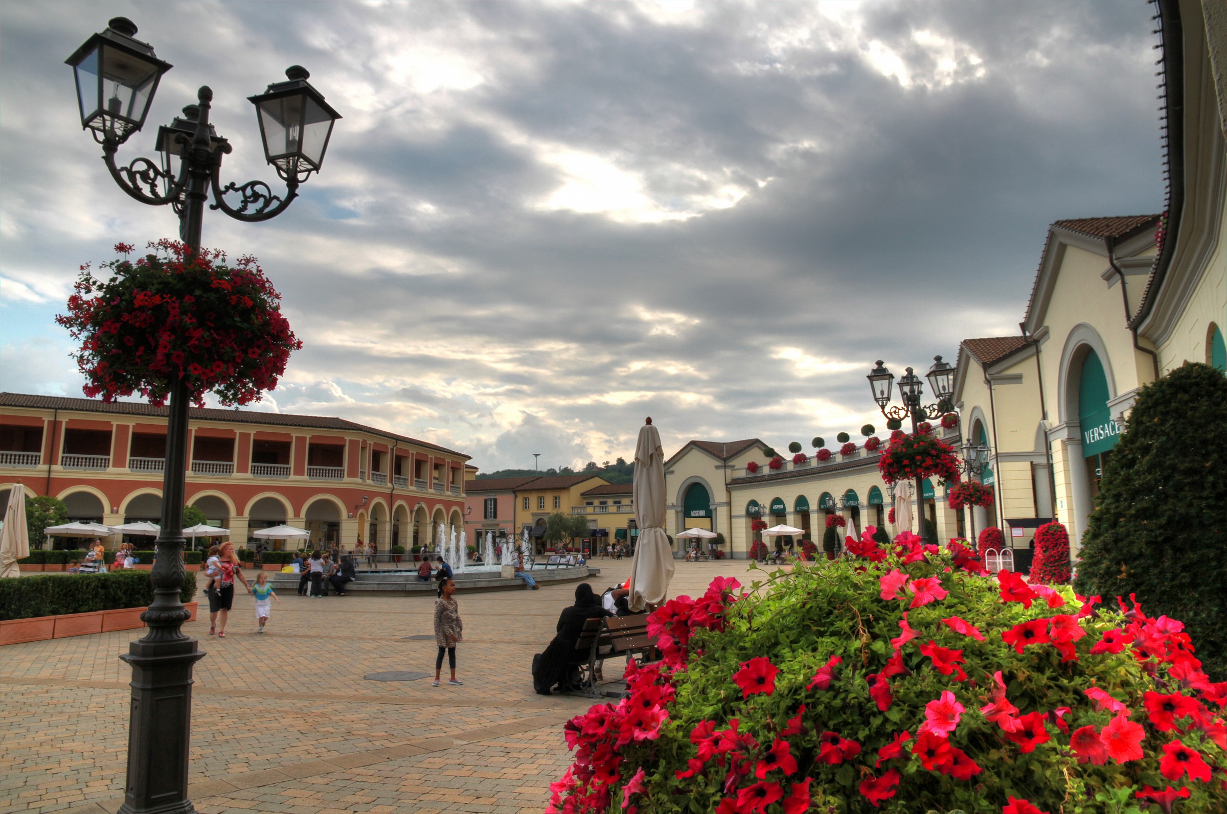 serravalle outlet