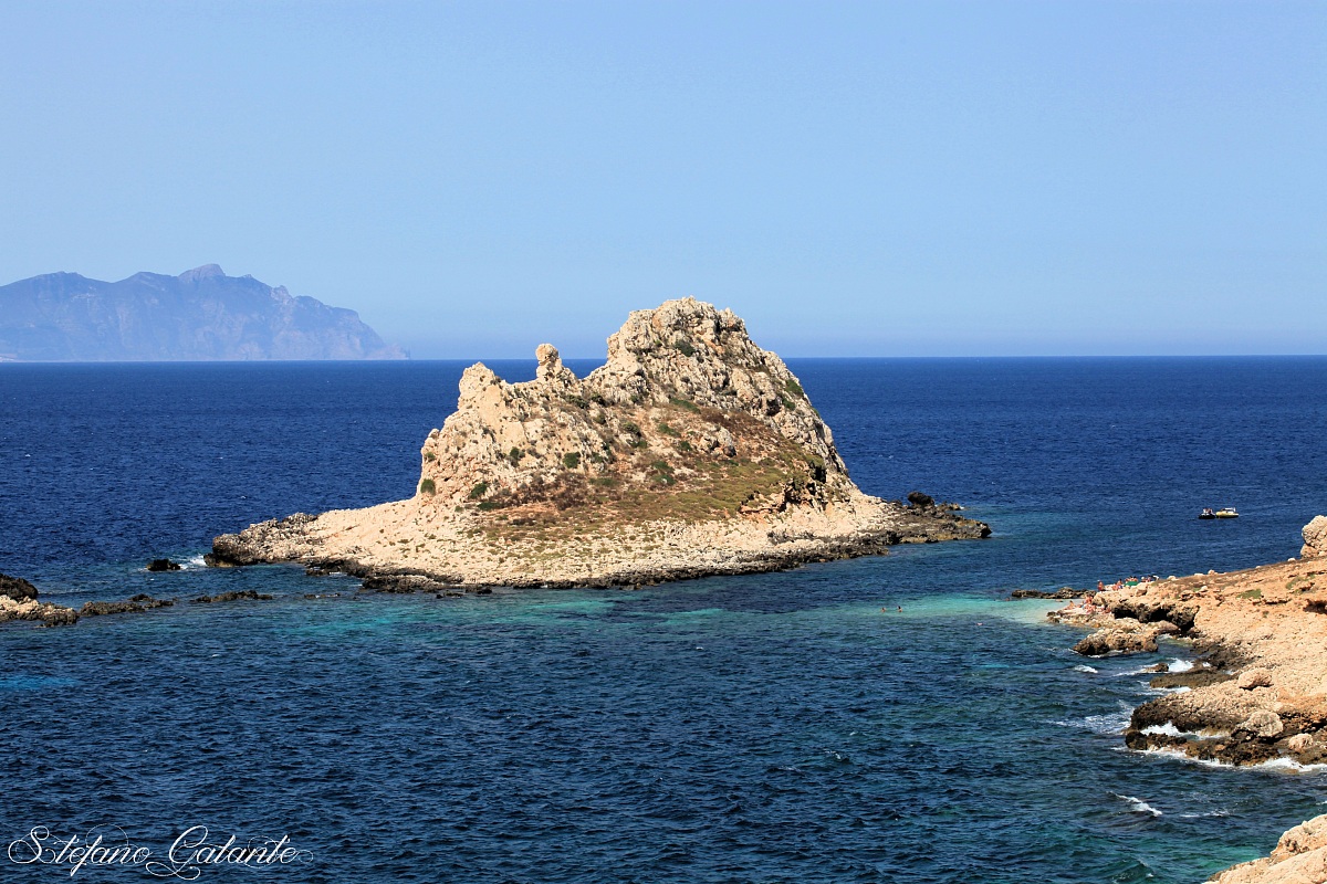 Levanzo / stacks