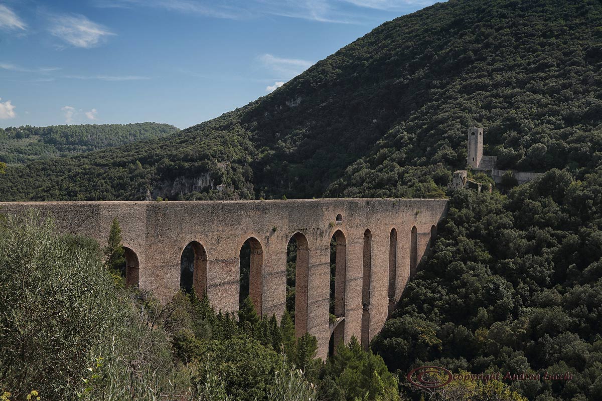 Ponte delle torri( o dei suicidi) Spoleto