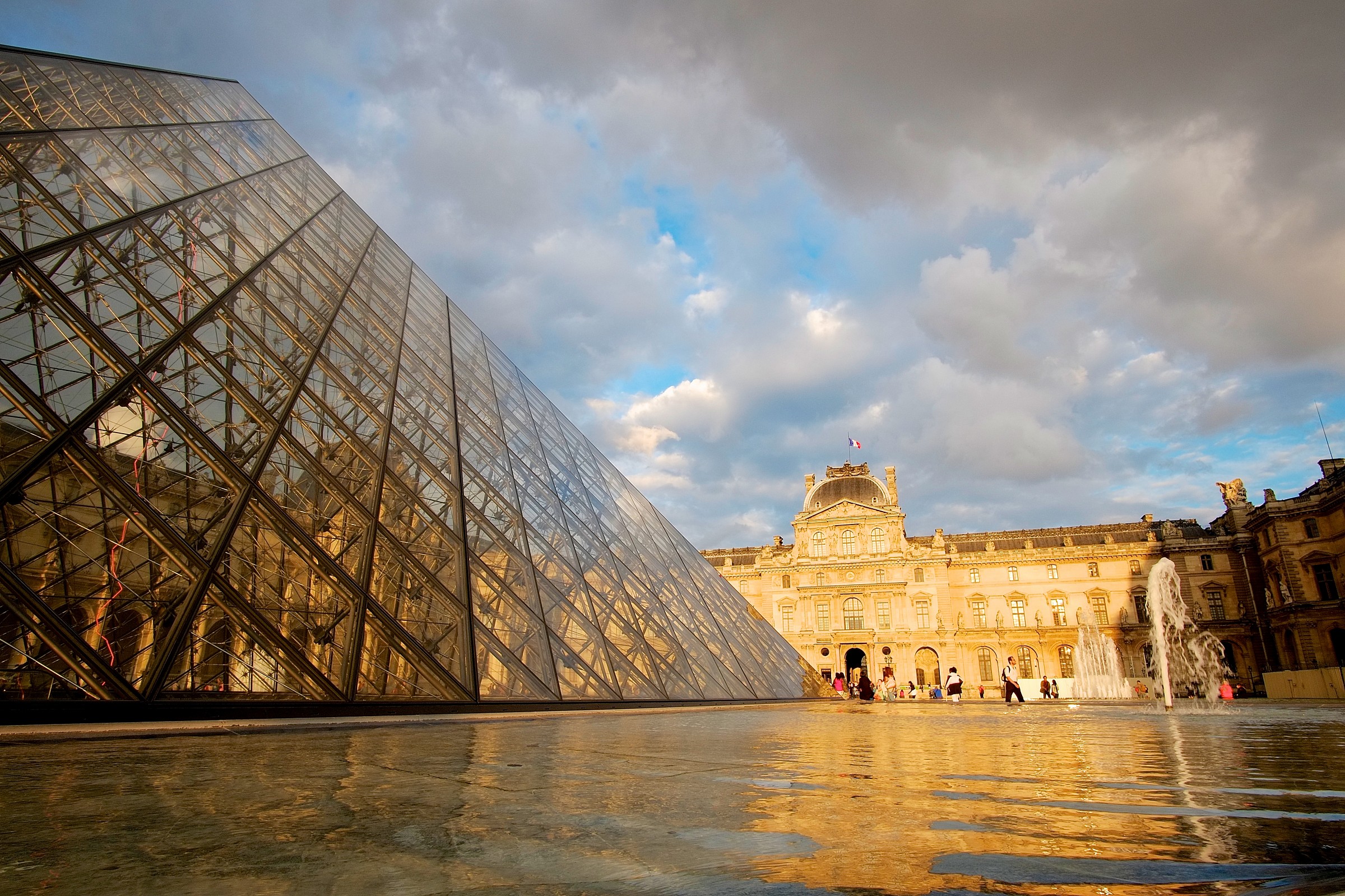 Louvre al tramonto