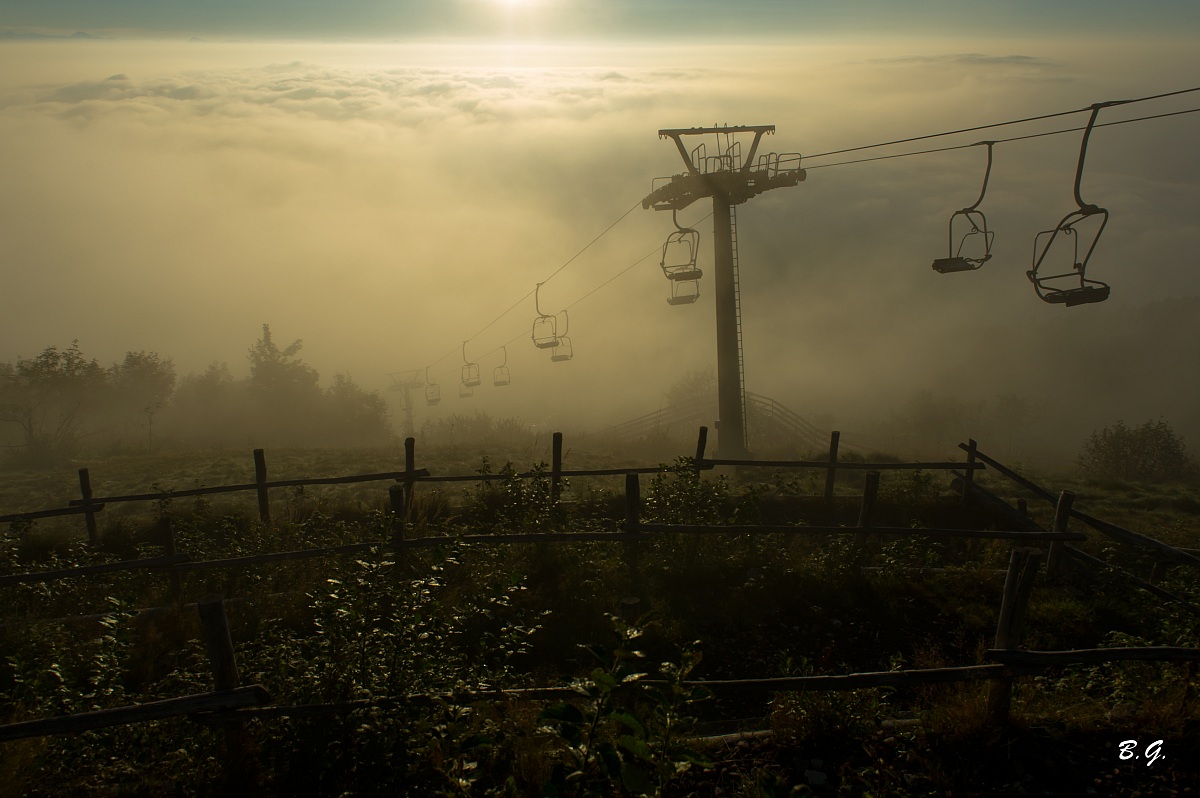 La nebbia continua a salire...