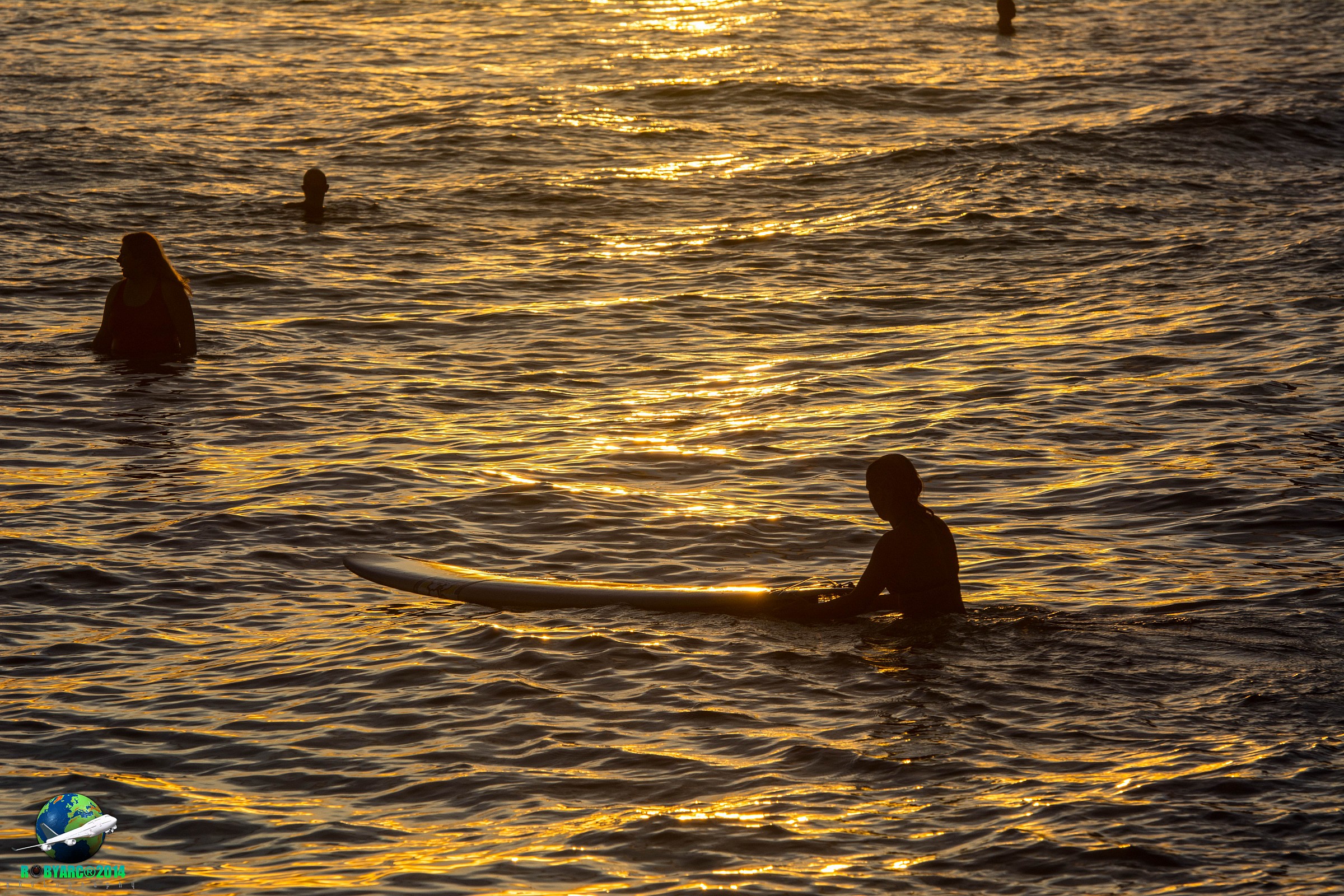Honolulu: Surfare al tramonto
