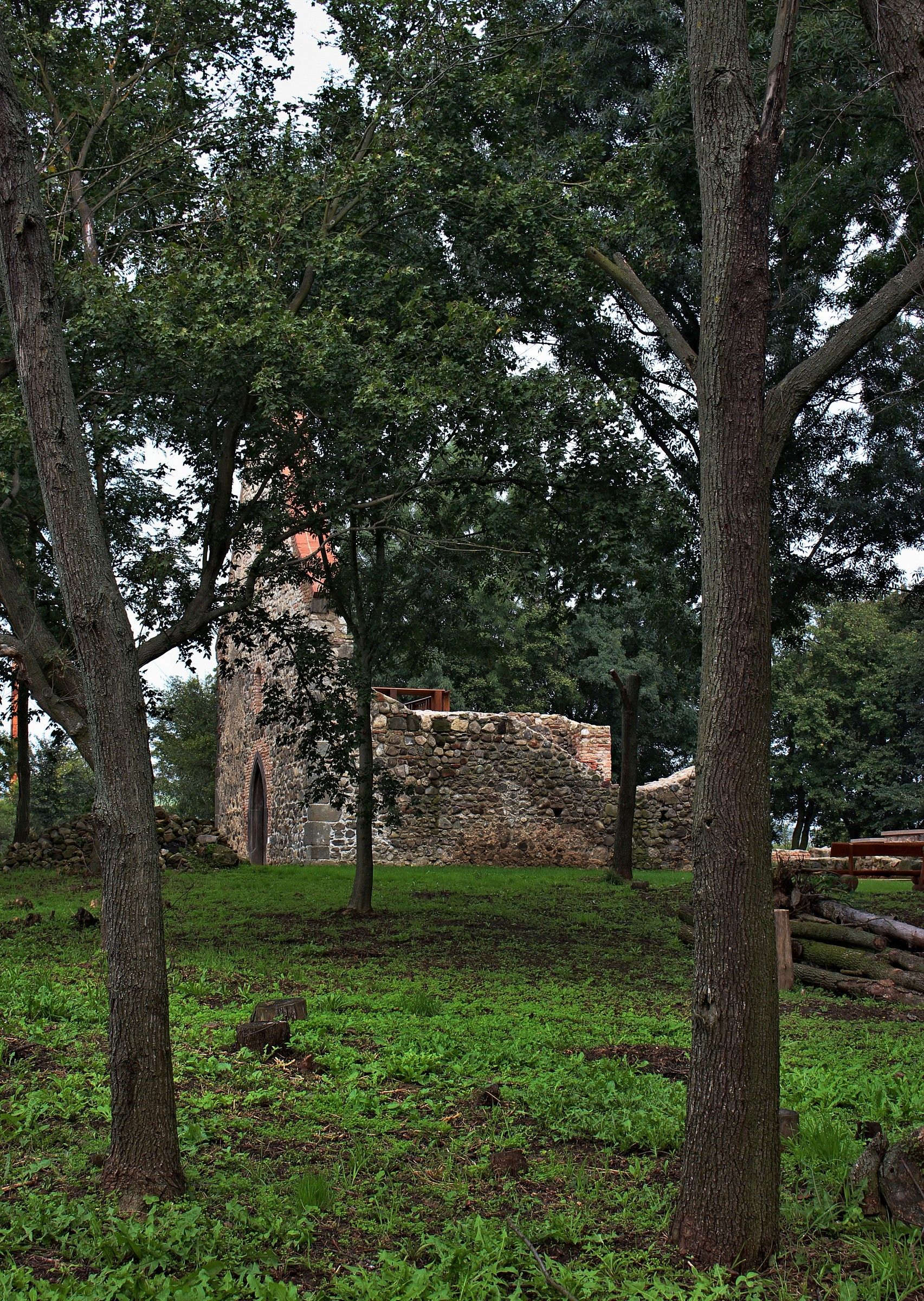 Puszta templom/Pusty kostol Nagycsalomja - v.Calomija10