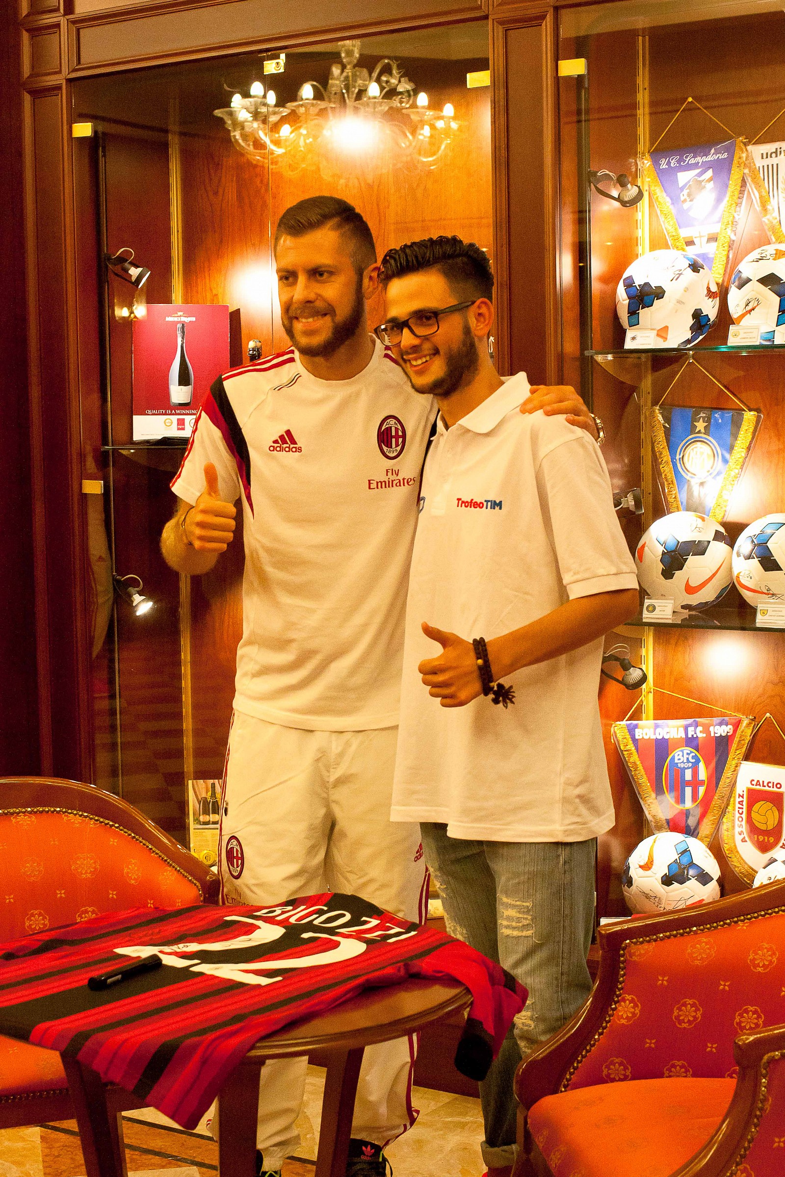 Thomas & Menez