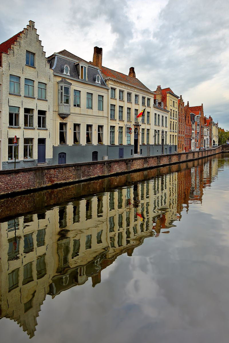 Bruges reflections