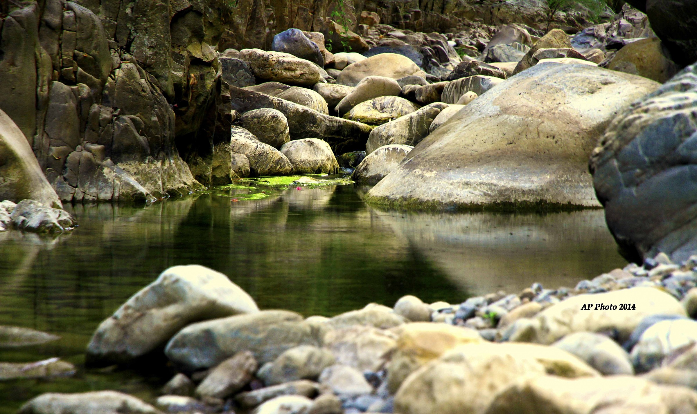 Bed of the stream - Caronia (me)