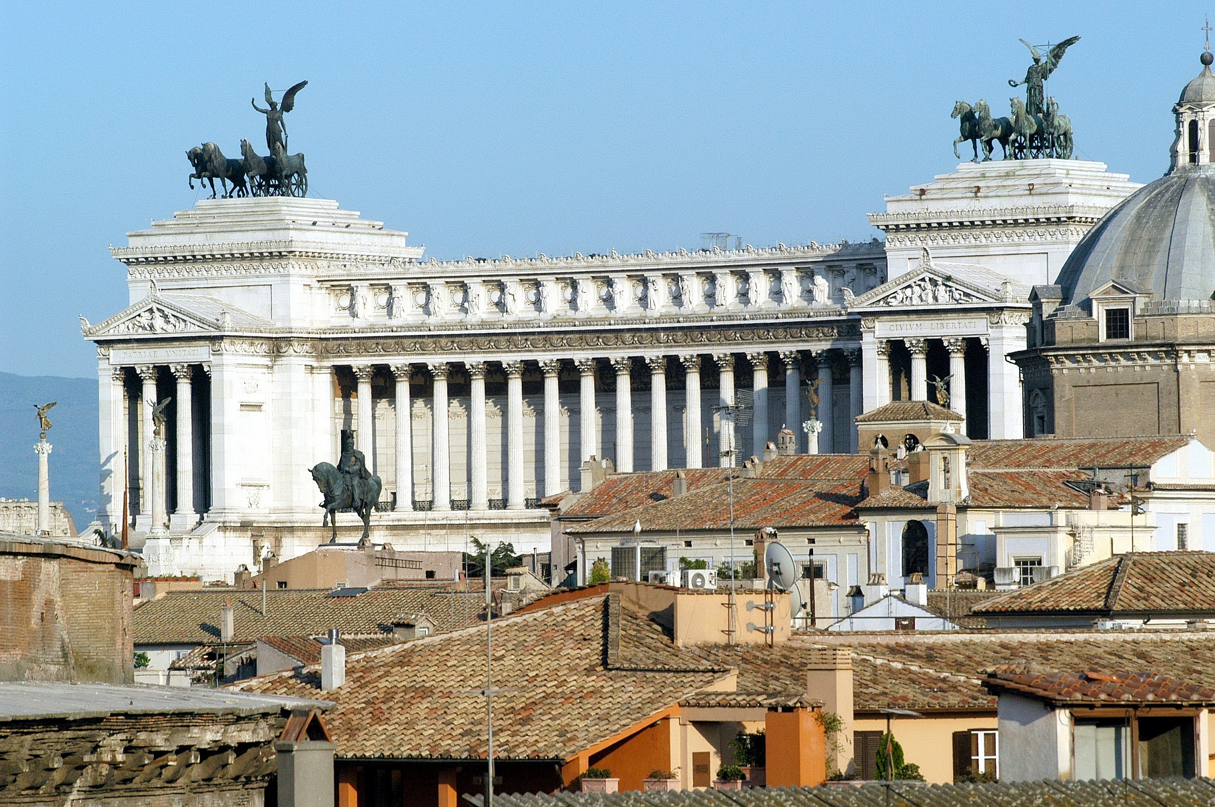 Roma, dal tetto di Palazzo Giustiniani