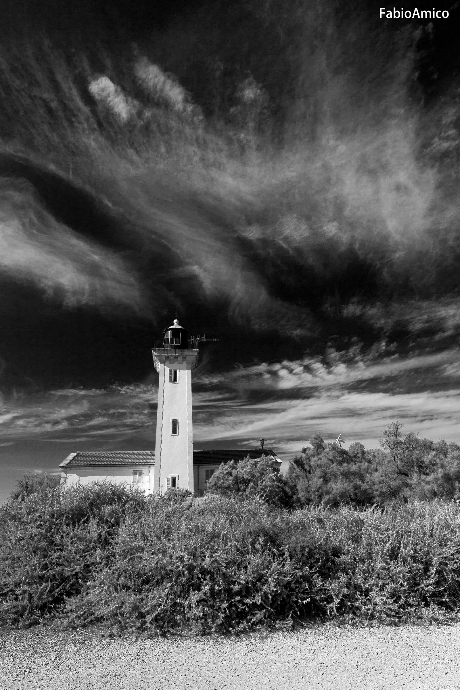 Phare de la gacholle - Arles