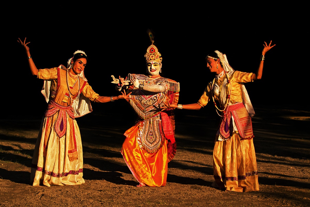 Lord Vishnu with 2 wives