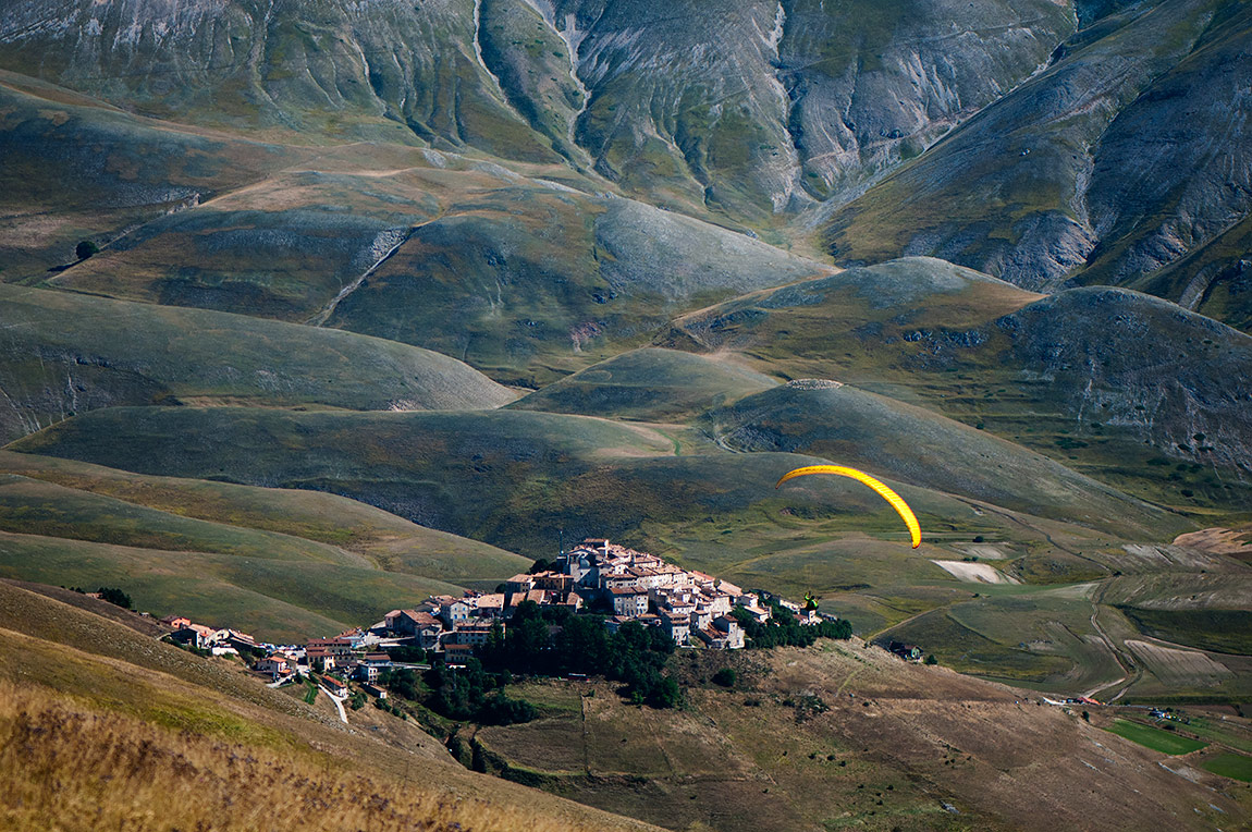 Flying over to Castelluccio