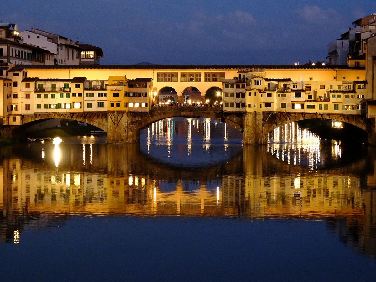 Ponte Vecchio di notte