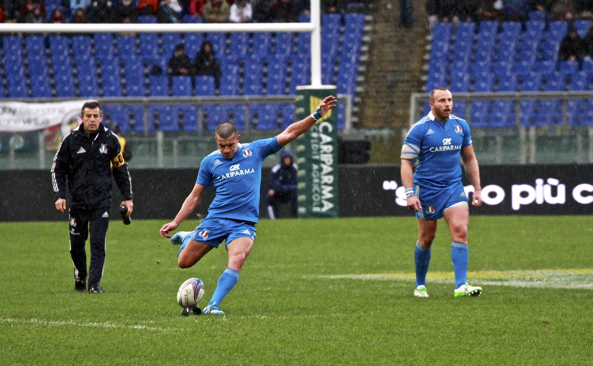 Rugby a Roma sotto il diluvio