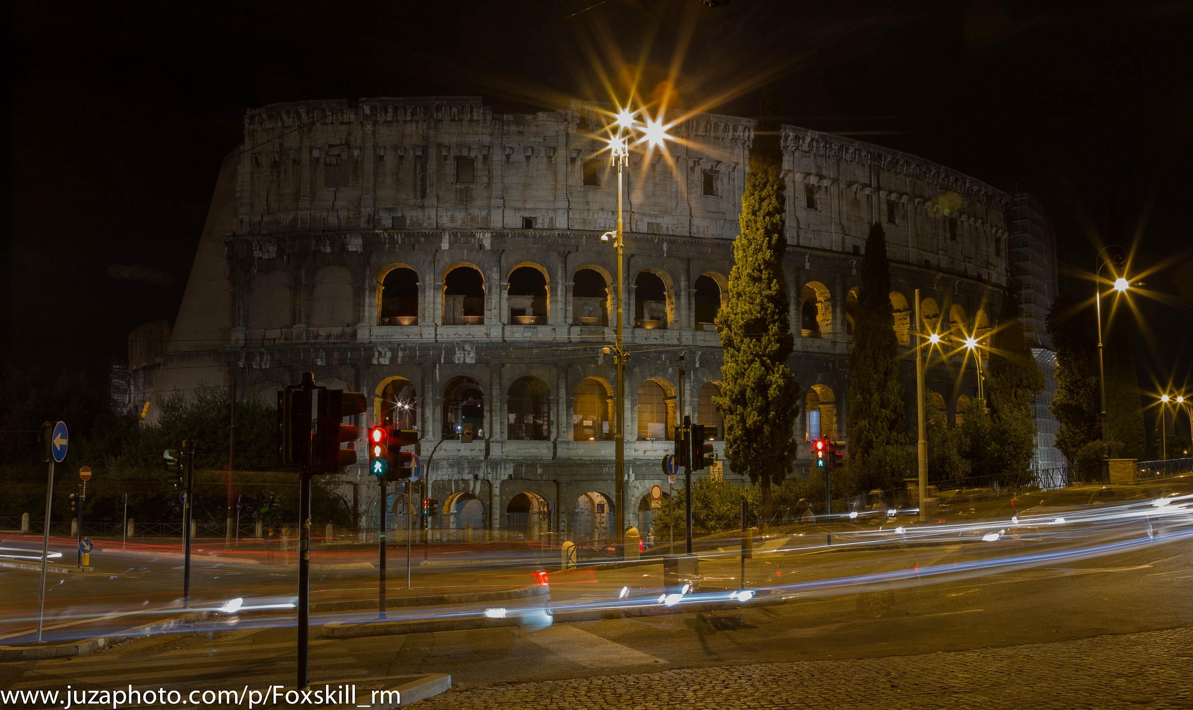Colosseo by night 3