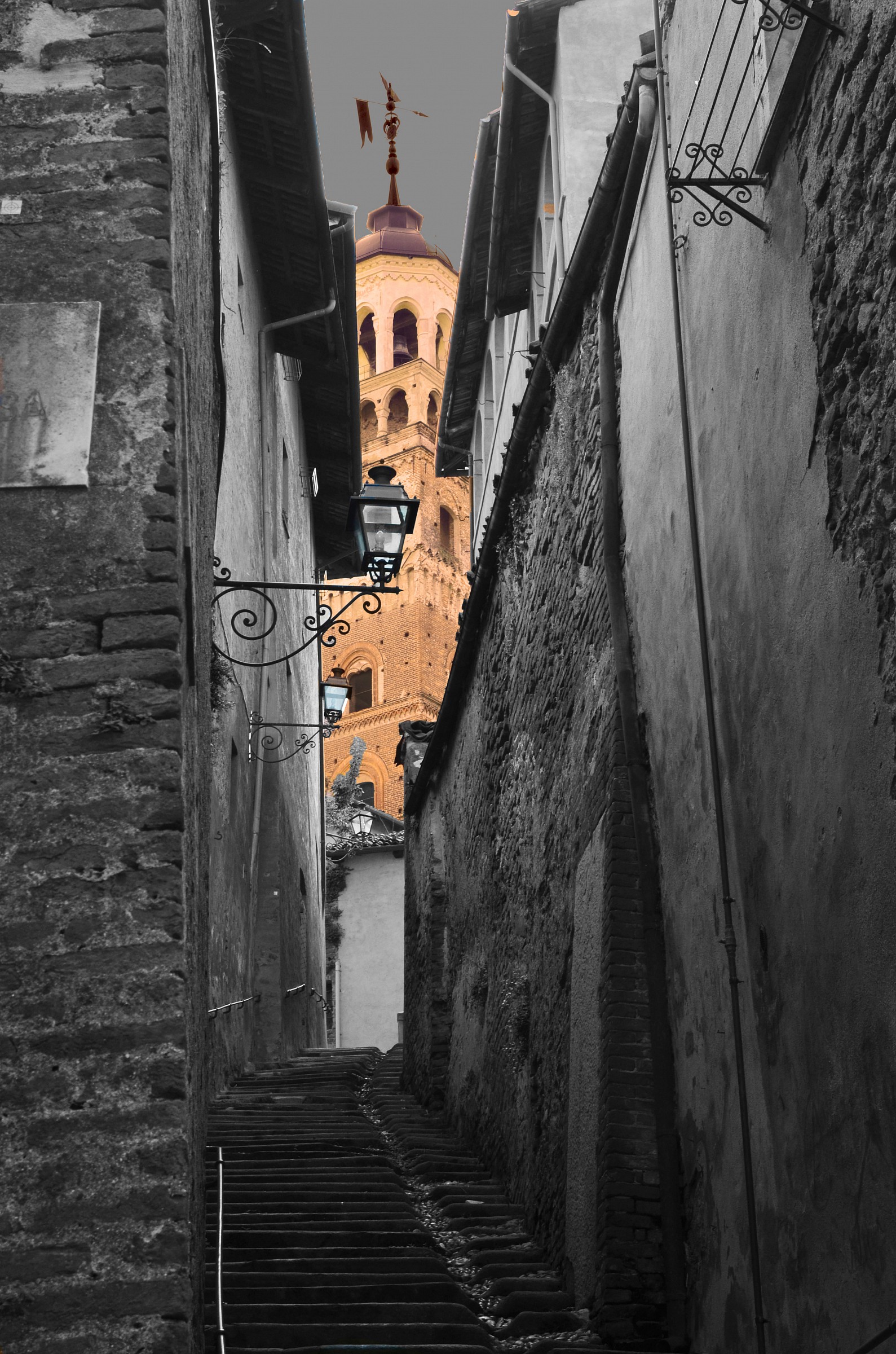 La chiesa infondo al vicolo