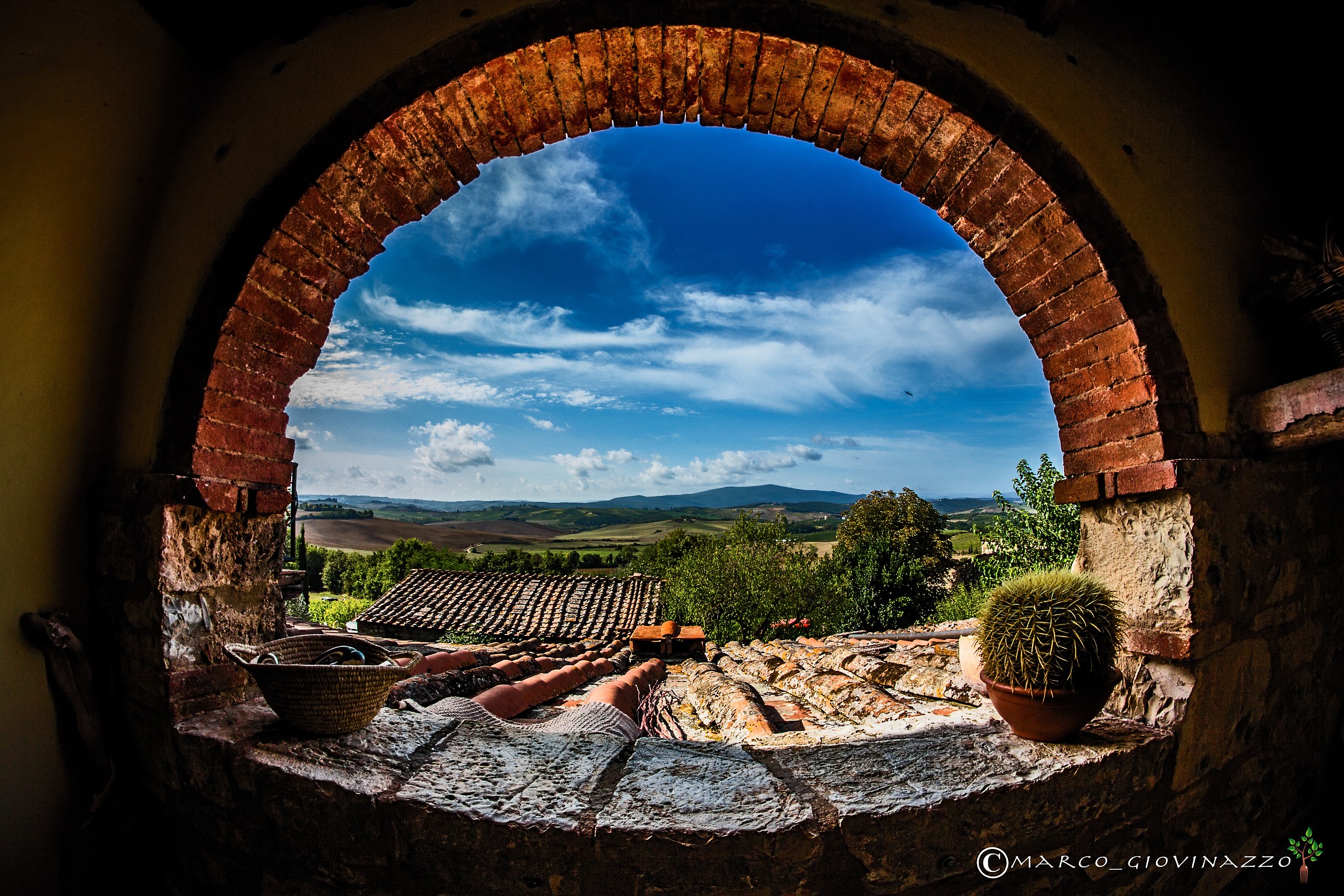 a window on the chianti