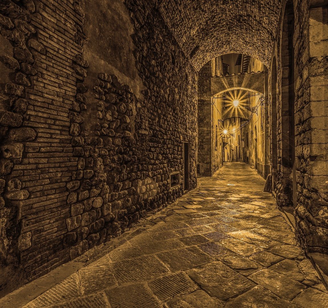 verso Via della Torre, Pistoia