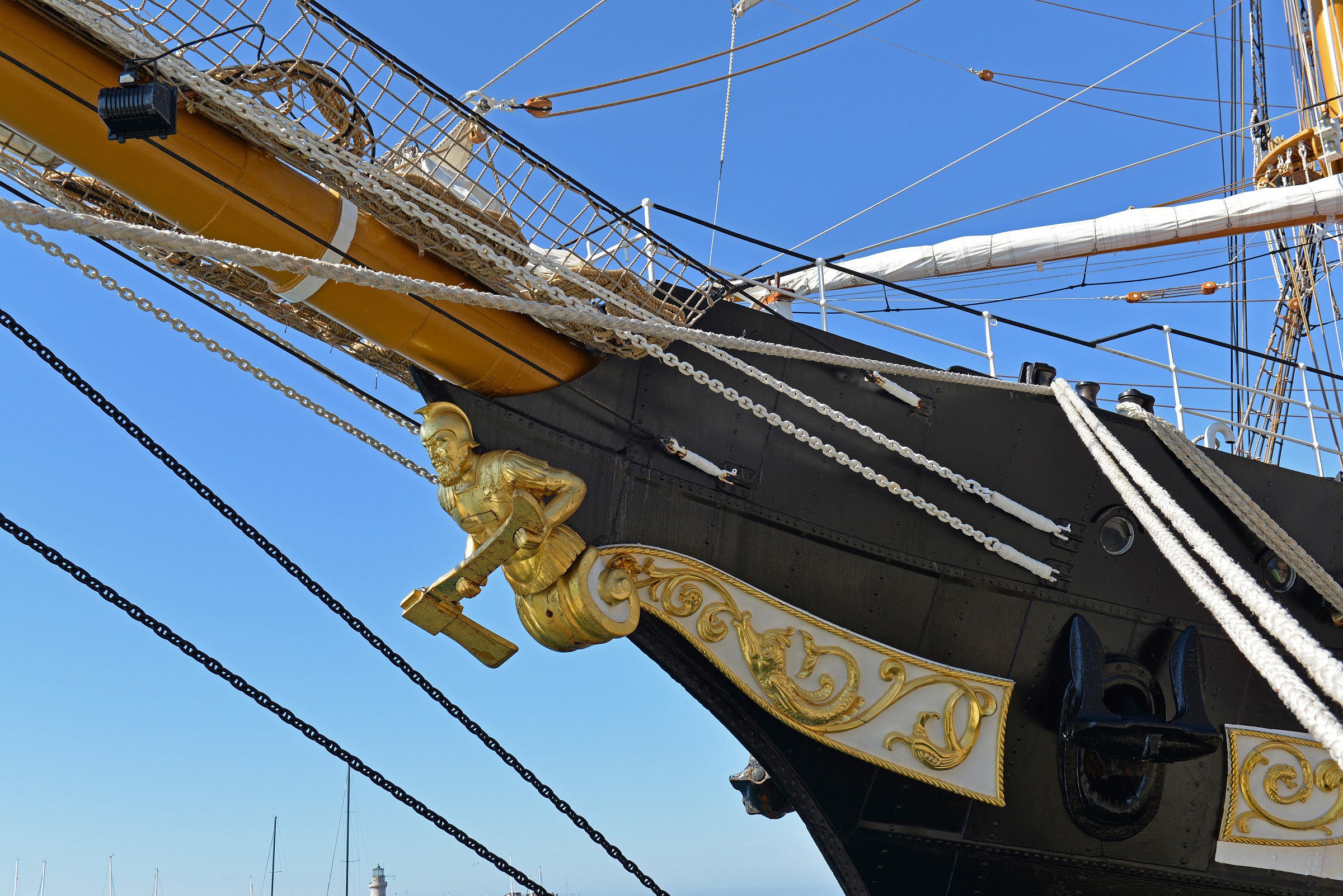 Ship Palinuro - The bow -