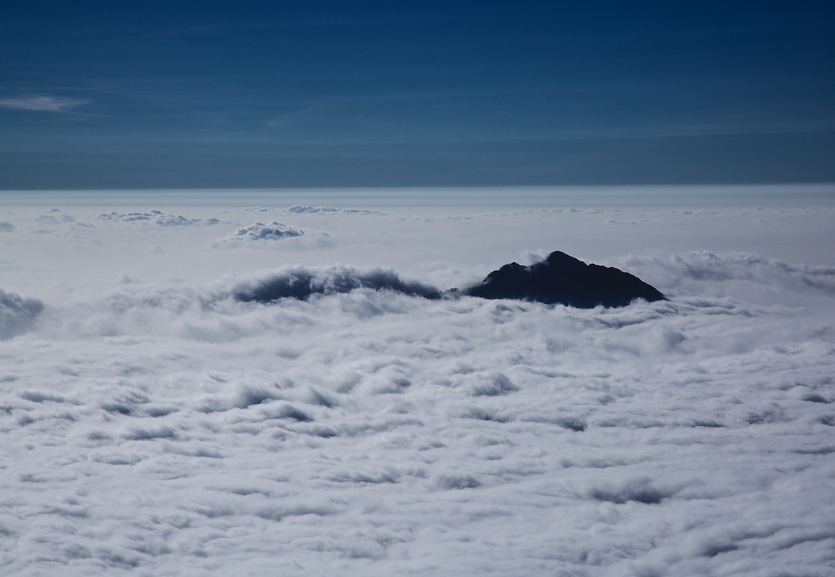 il gigante dorme fra le nuvole