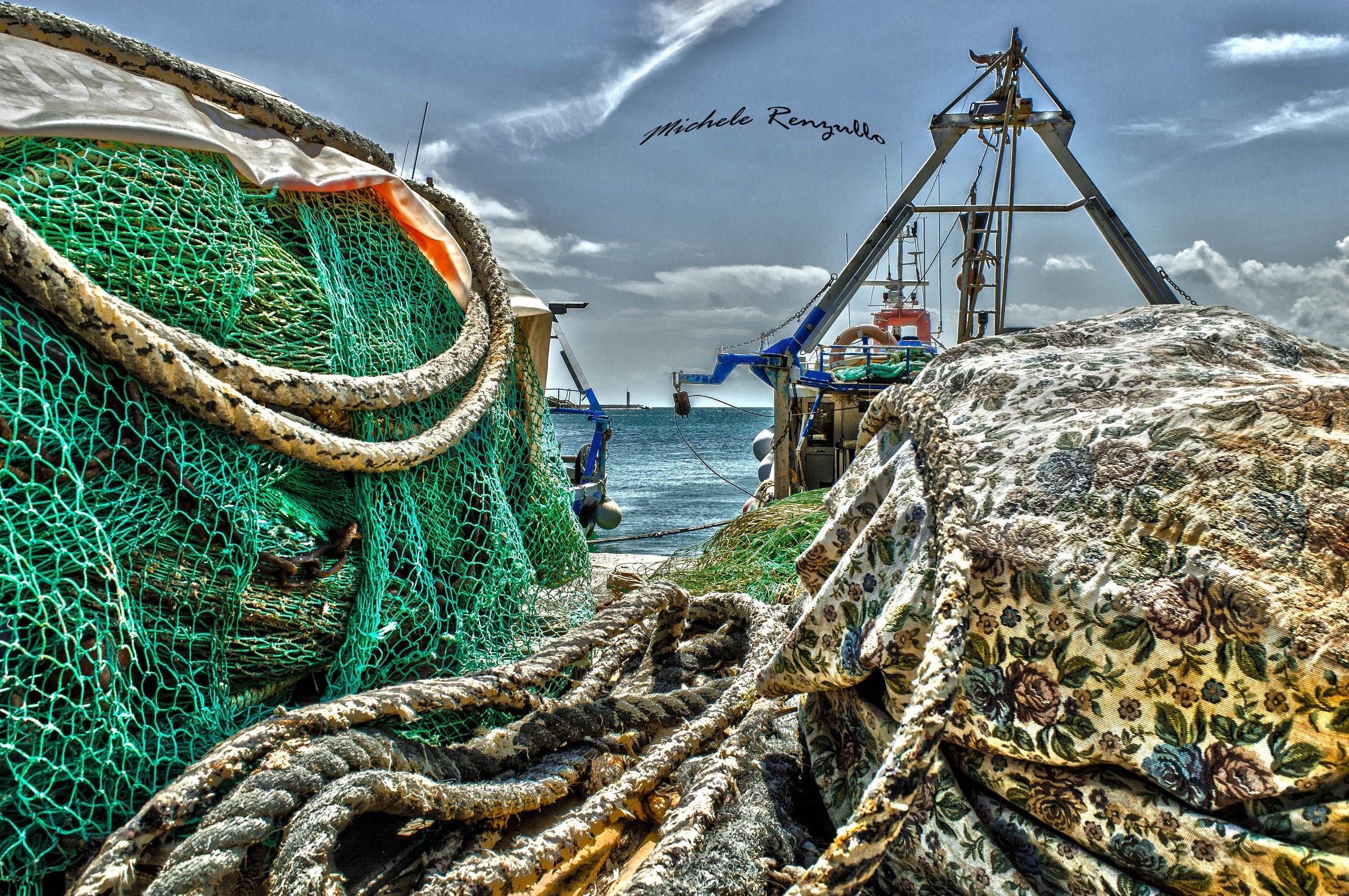 Sunday in the harbor