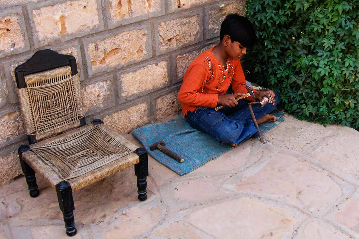 The small Indian cesellatore