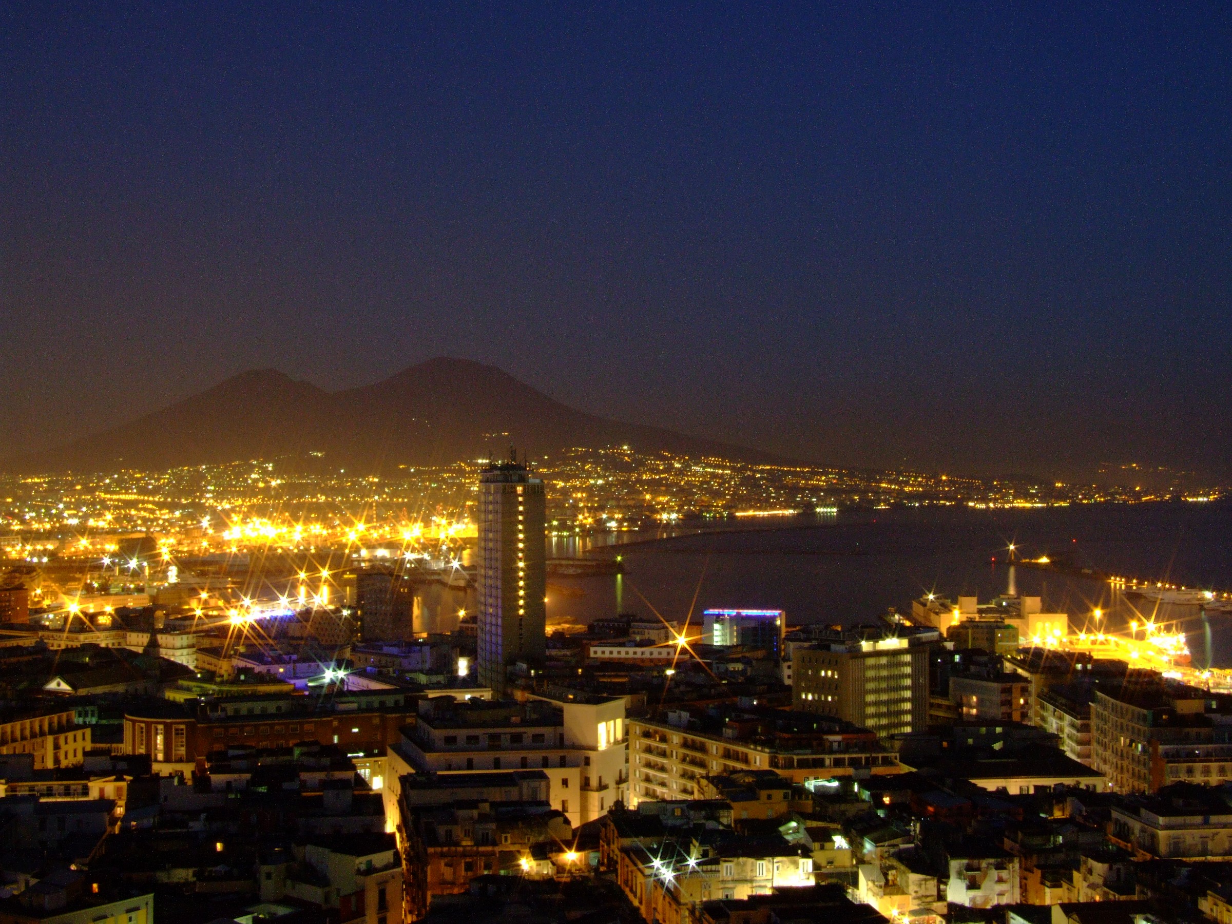 C.so Vittorio Emanuele - veduta Napoli