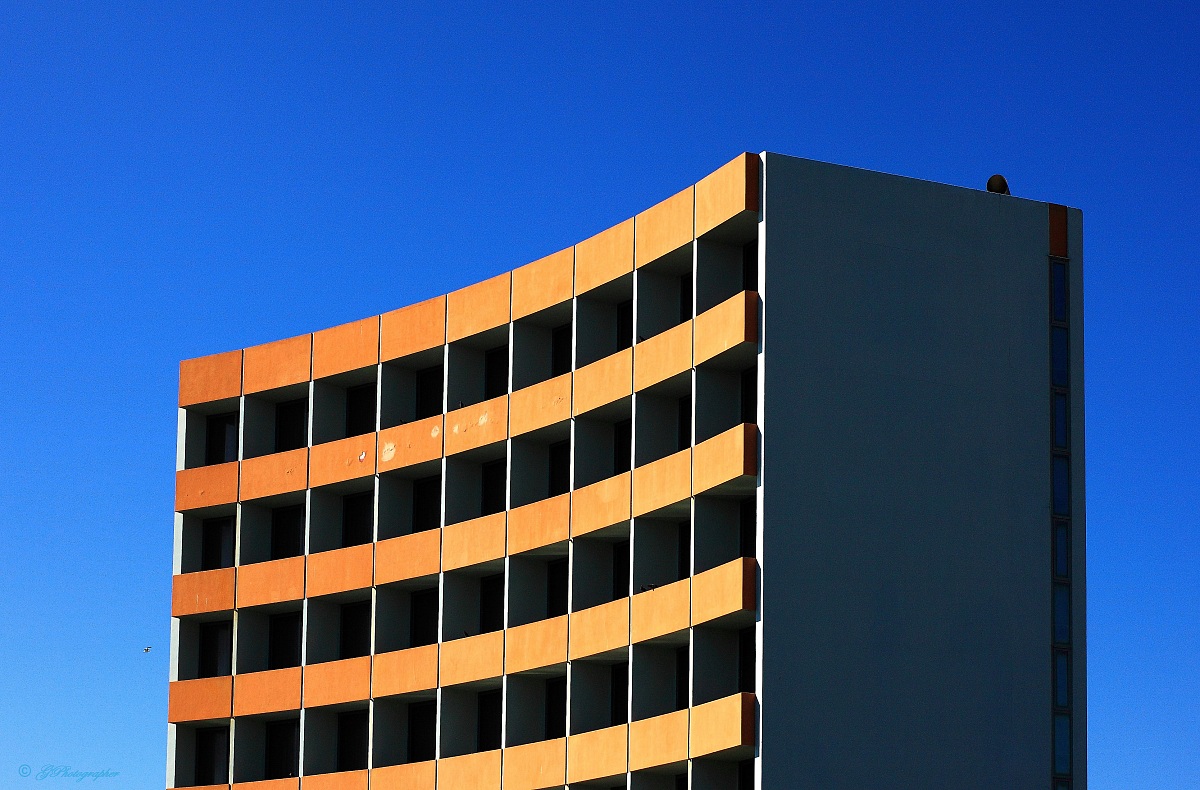 Restoring Orange on Blue, please.