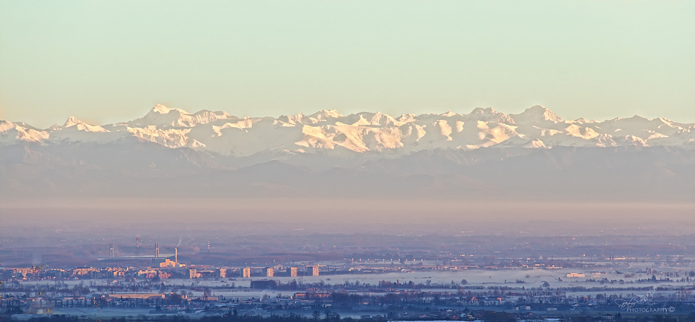 the plain at dawn in winter