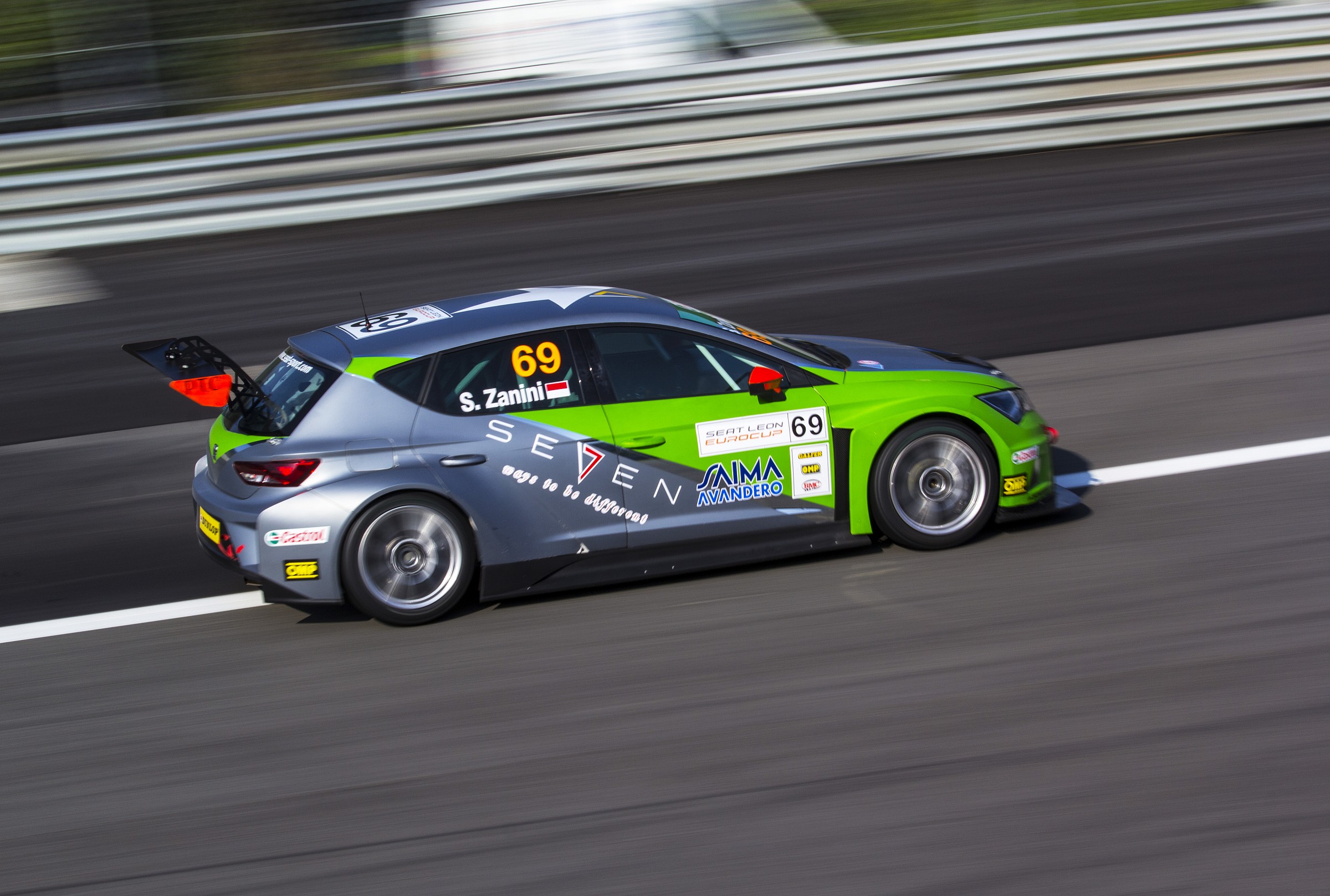 Seat Leon panning