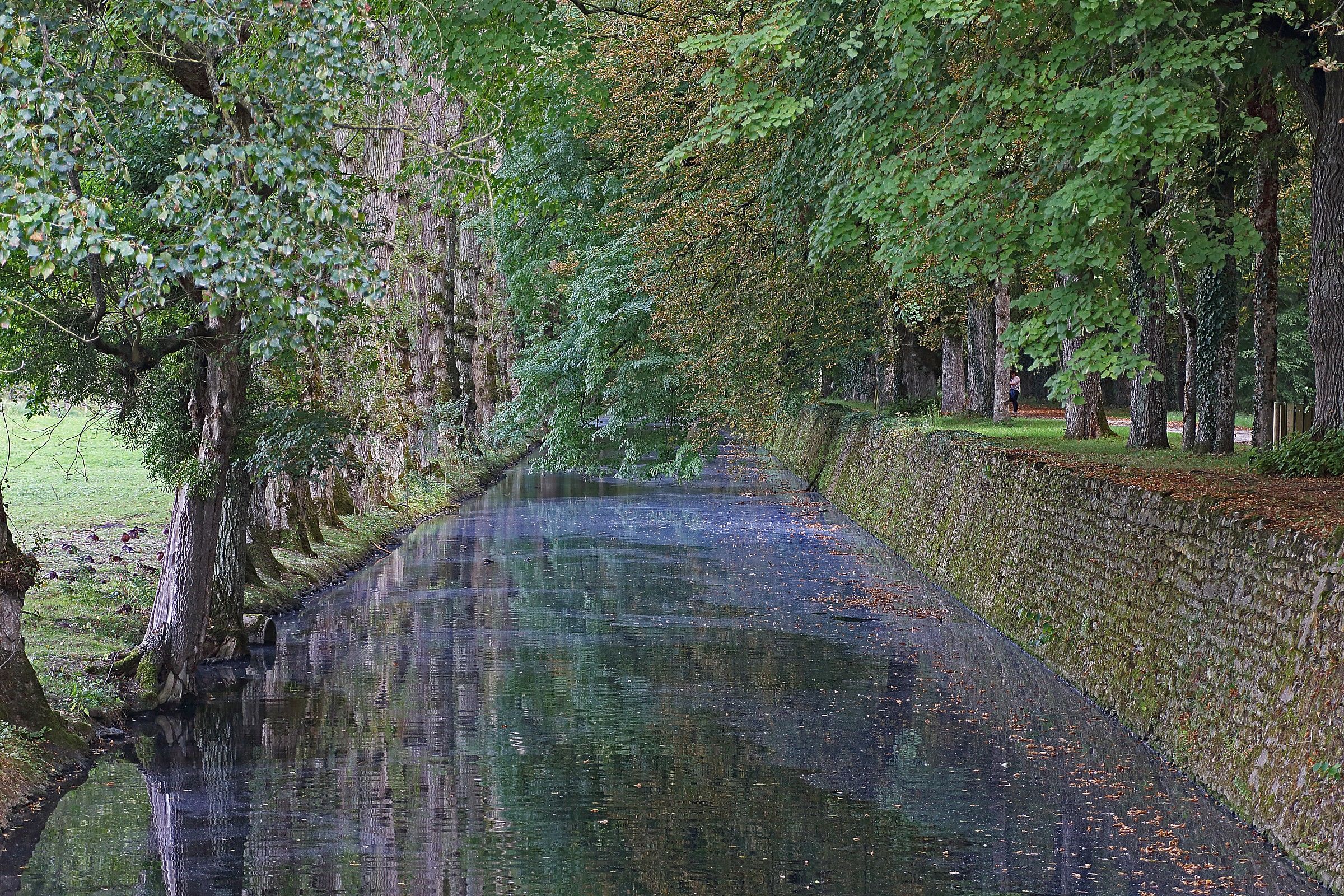 Chateau de Chenonceau - Irrigation canal