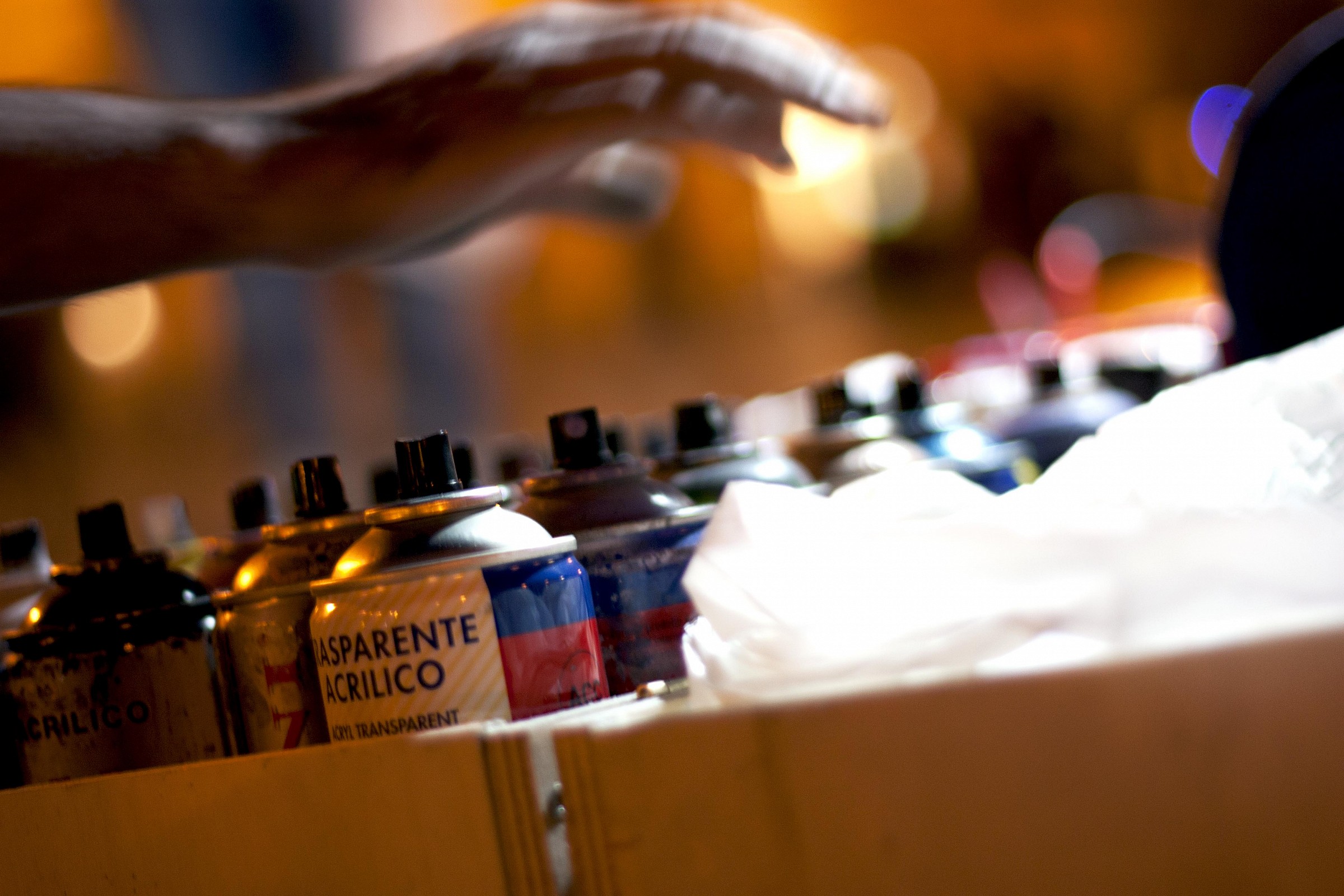 Witch color controls .......