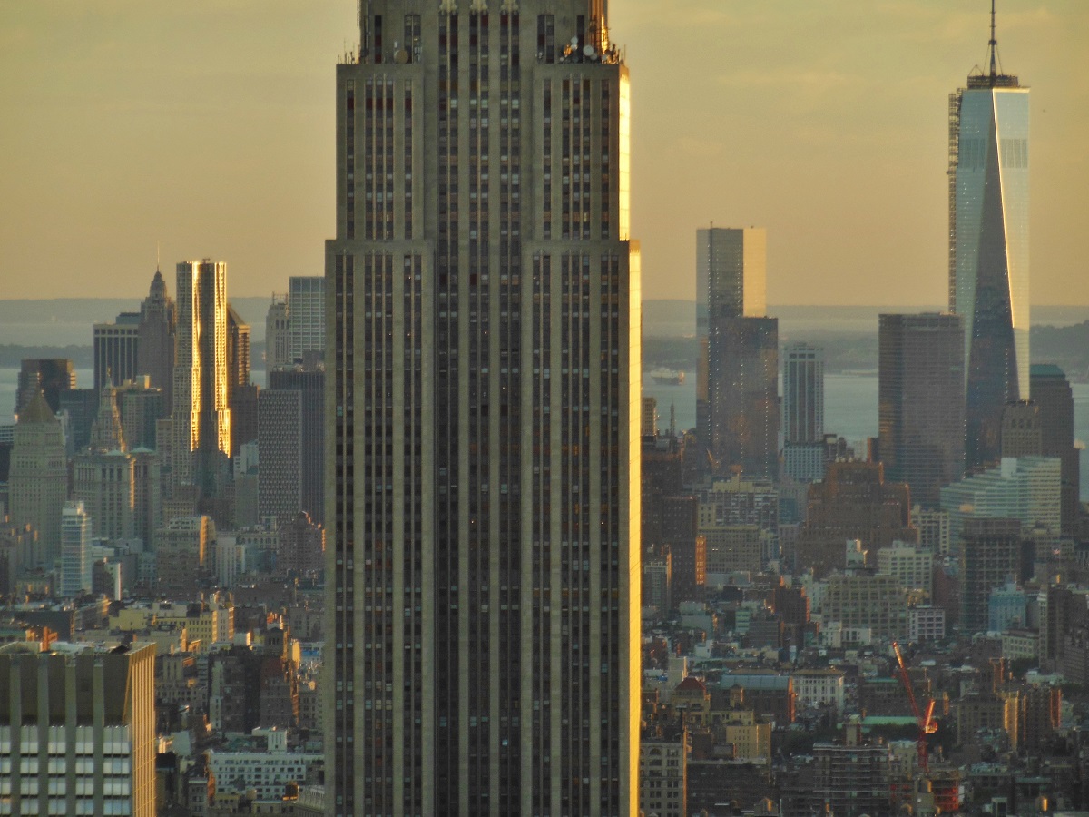 Empire State Building al tramonto