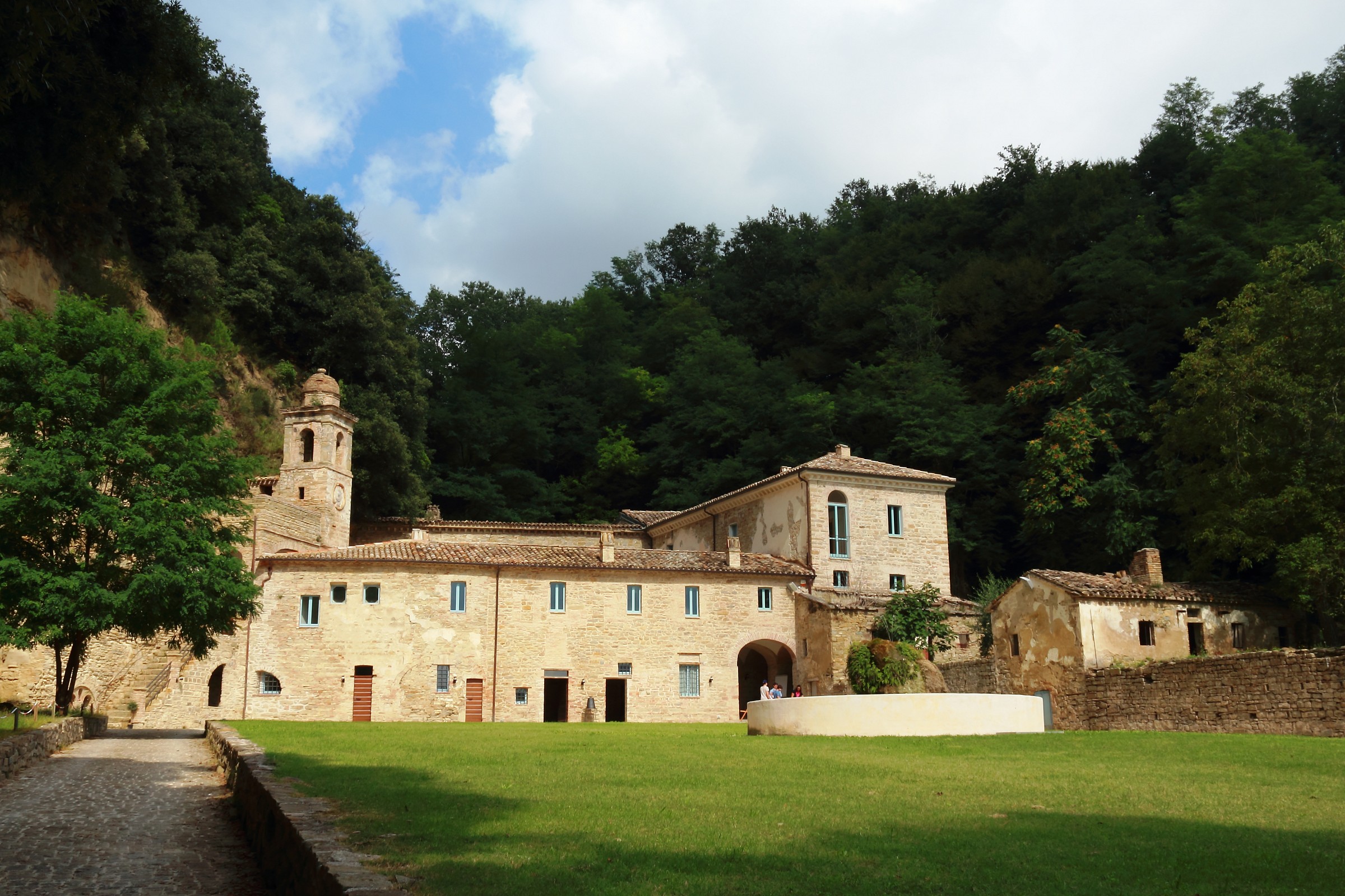 Eremo dei Frati Bianchi