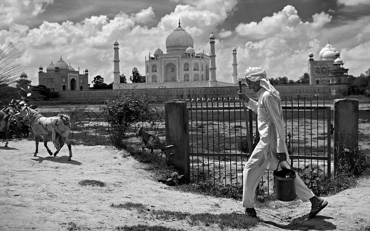 taj mahal, da un altra prospettiva