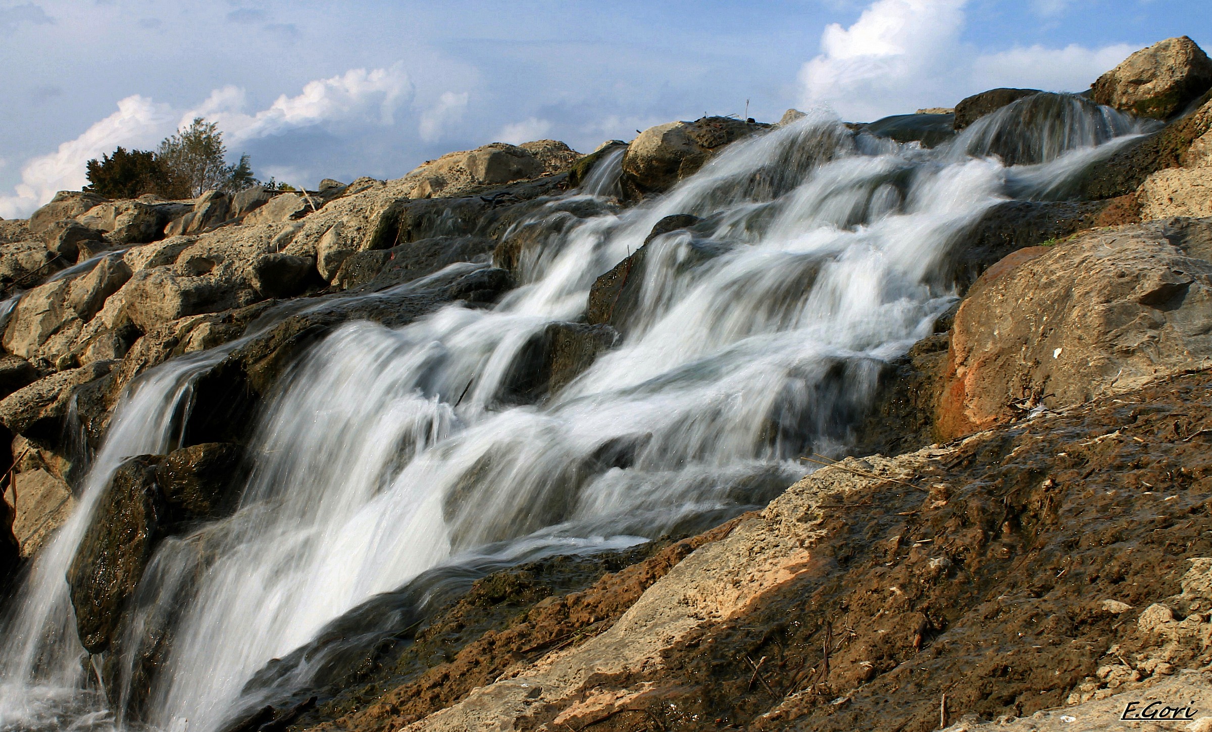 to play on the river