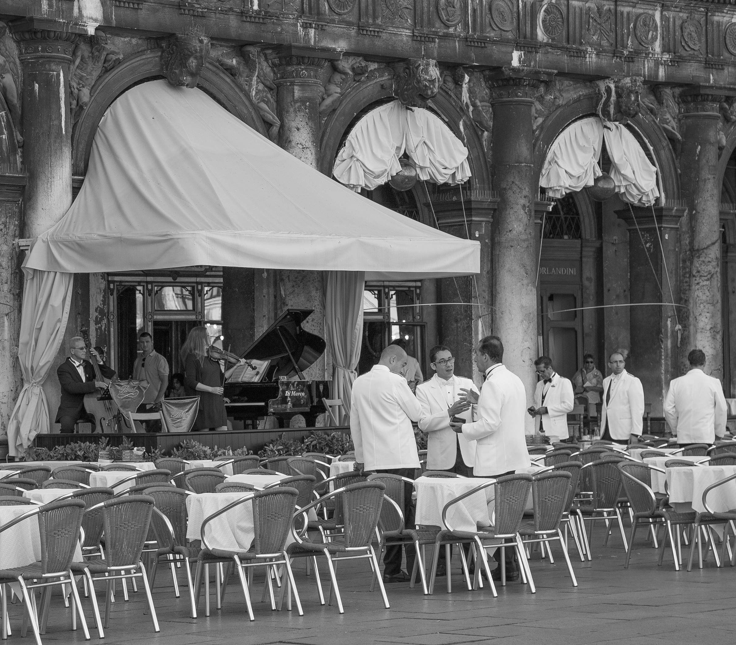 Chi xe ea conta, chi xe ea sona...