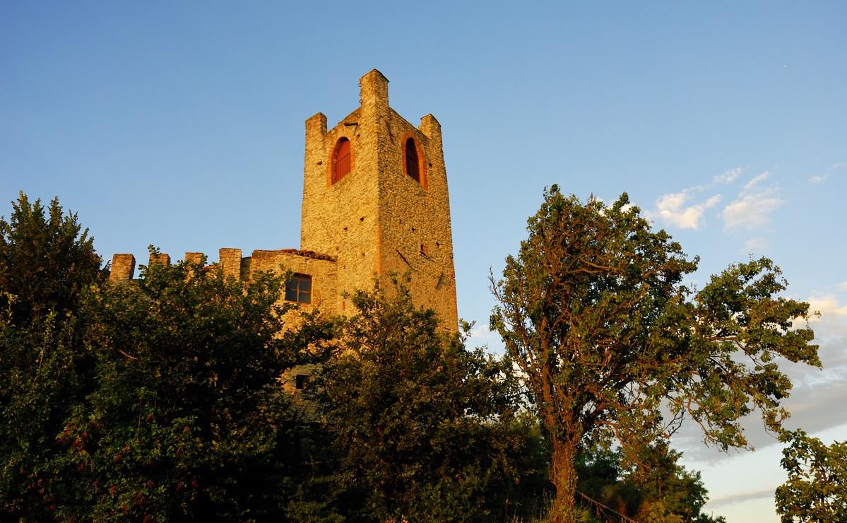 Magnano, castello
