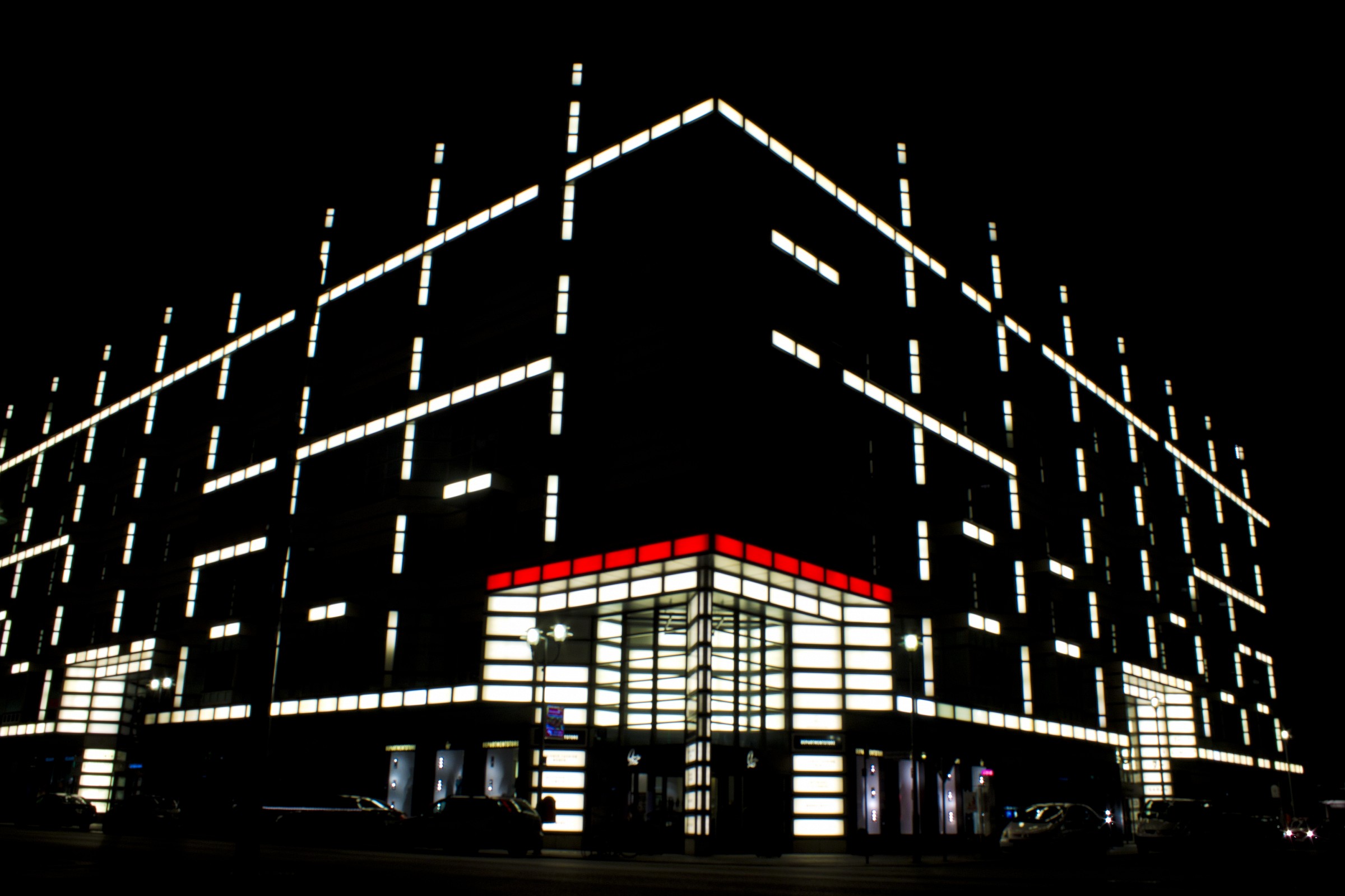 building at the intersection and Taubenstrae Friedrichstra