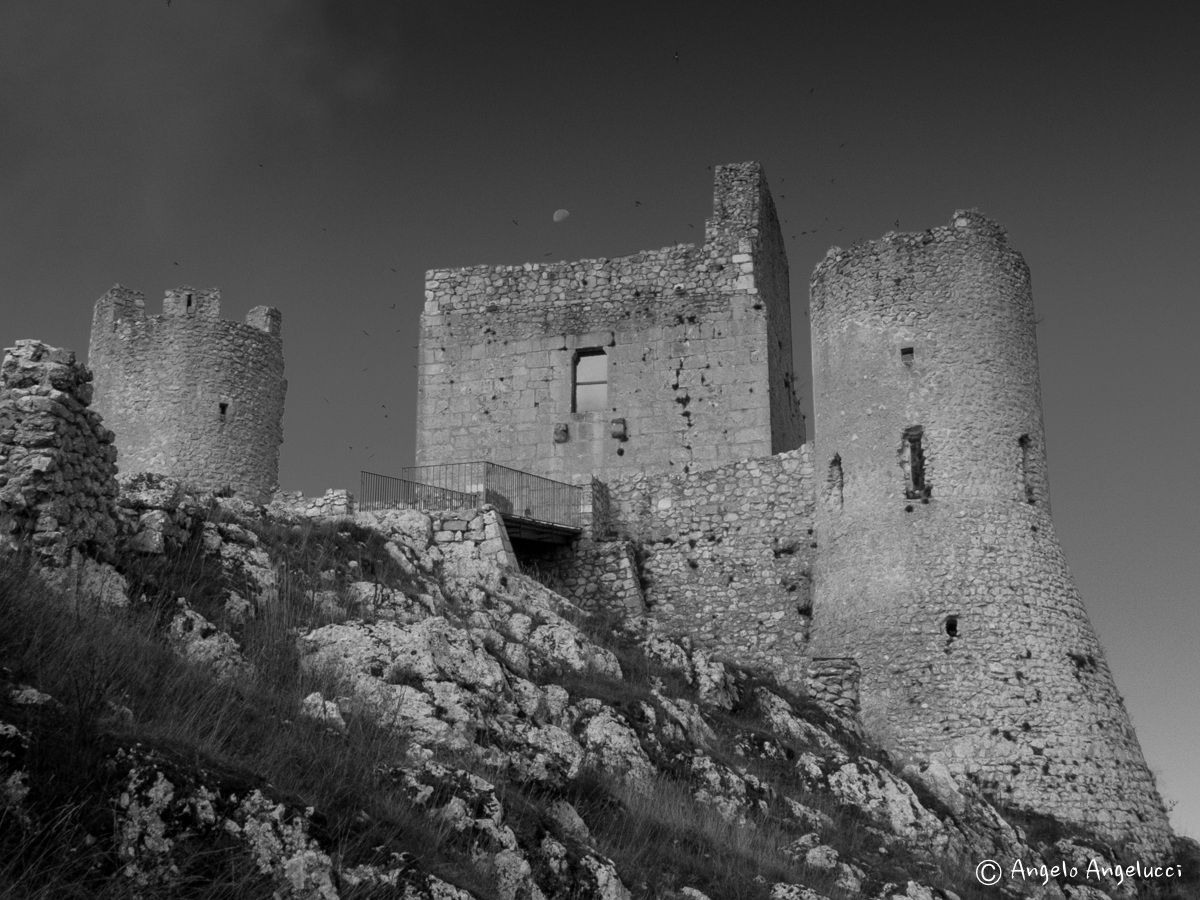 Rocca Calascio in b\w