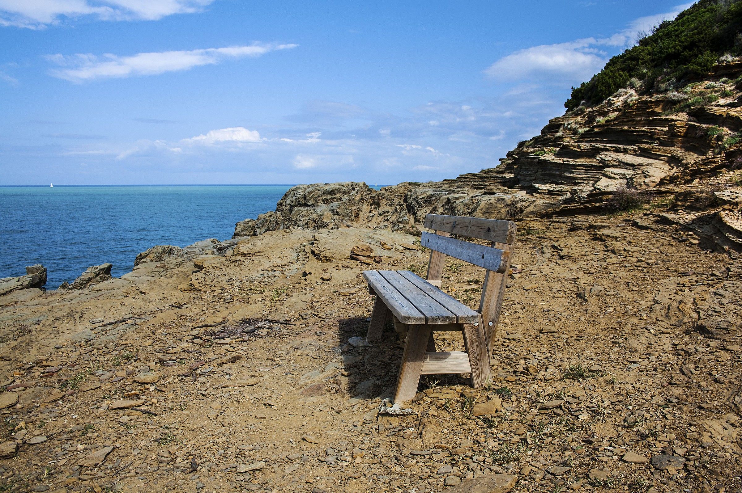 Panchina con vista sul mare