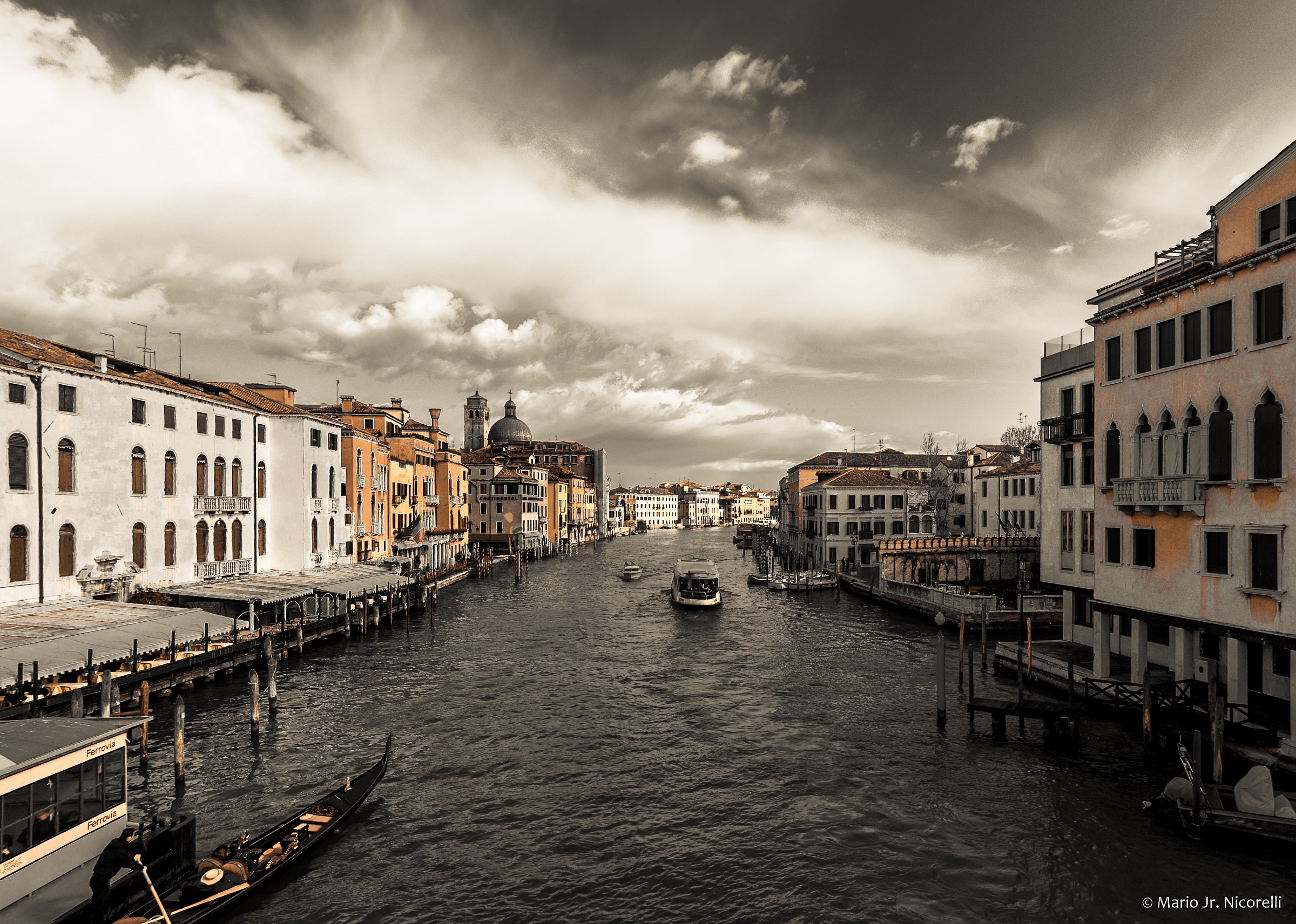 Venice to live