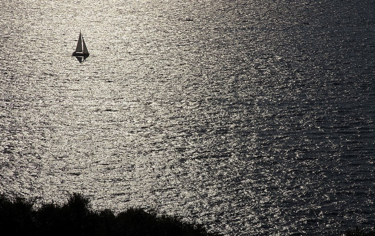 Navigando in controluce