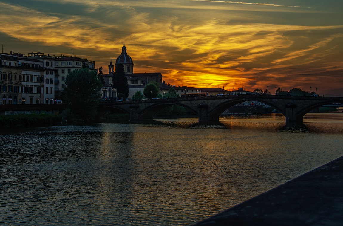 Bridge to Carraja, Lungarno Soderini