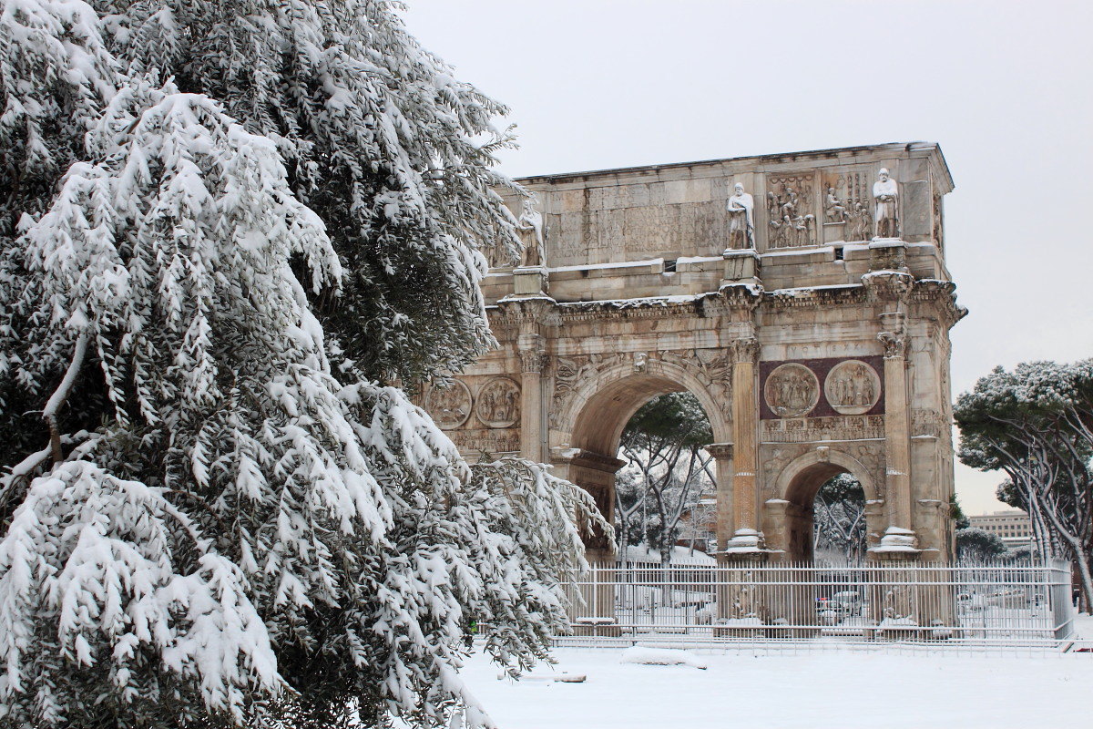 Neve su Roma